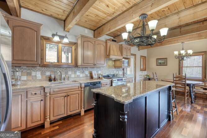 230 Smokin Ridge Property Photo 5