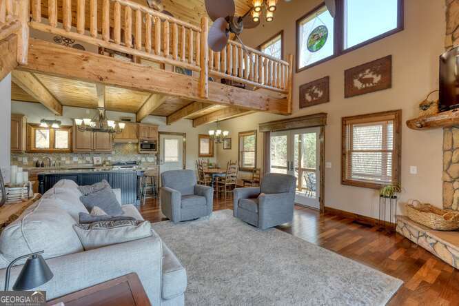 230 Smokin Ridge Property Photo 9