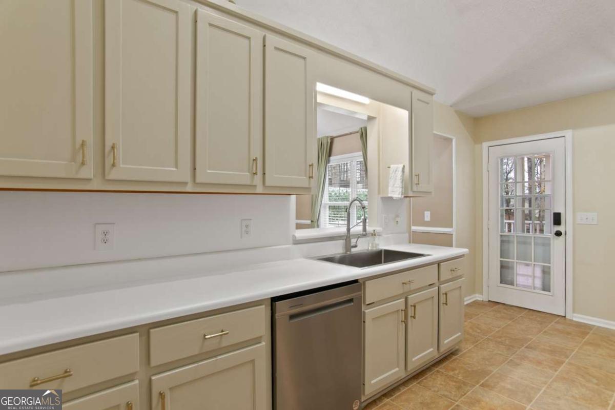 308 Saddle Wood Drive Property Photo 21