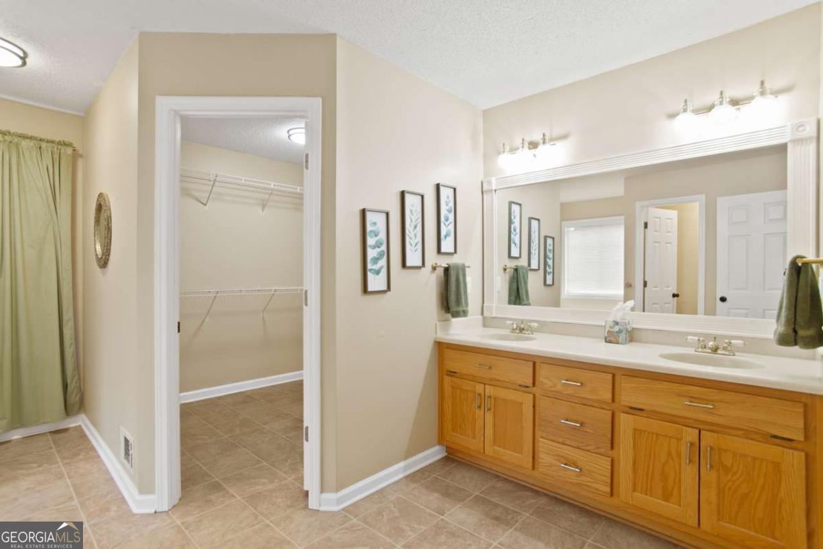 308 Saddle Wood Drive Property Photo 27