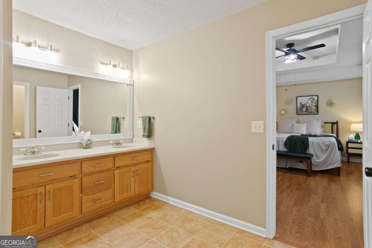 308 Saddle Wood Drive Property Photo 30