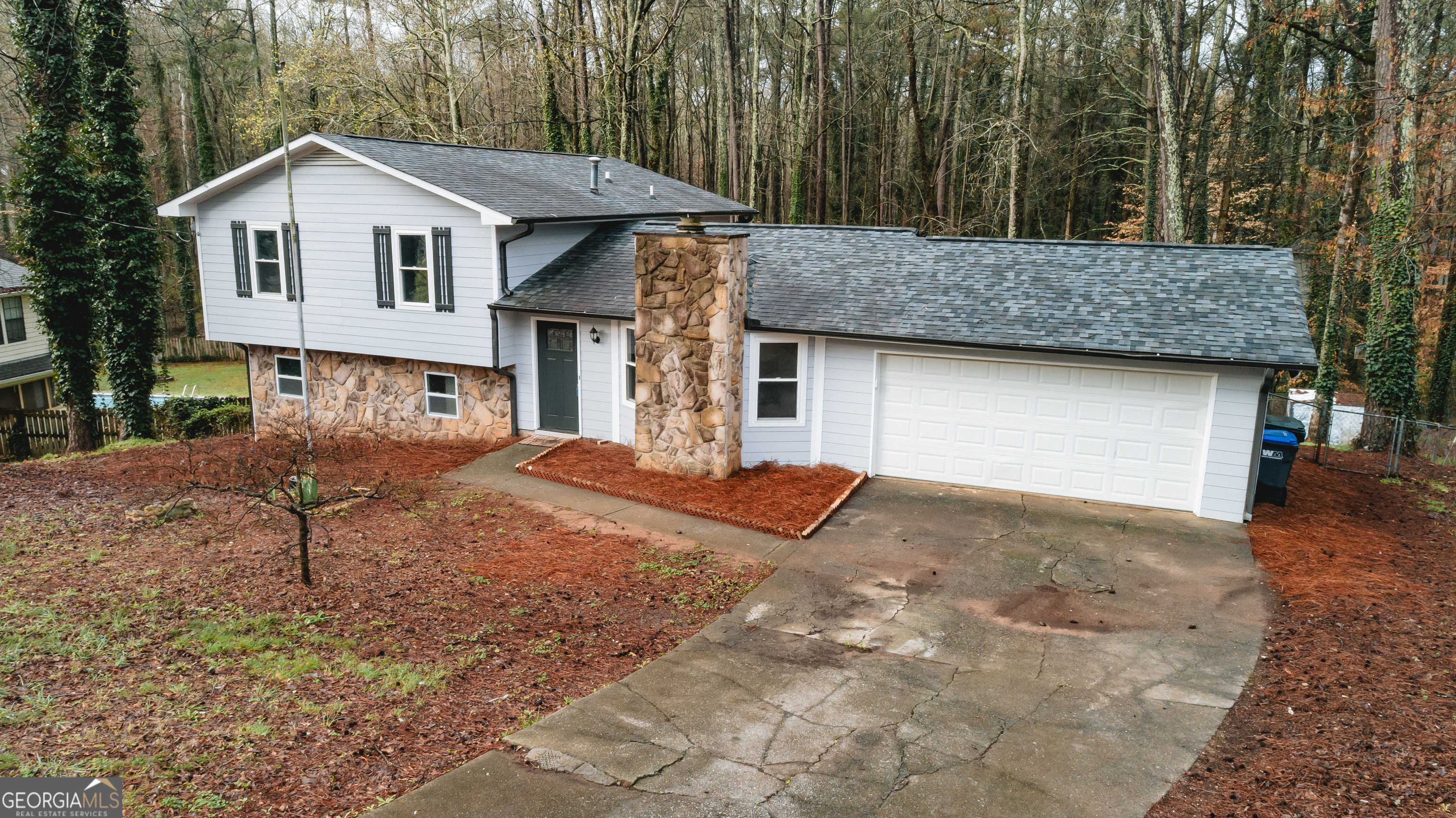 3043 Fireside Drive Property Photo 1