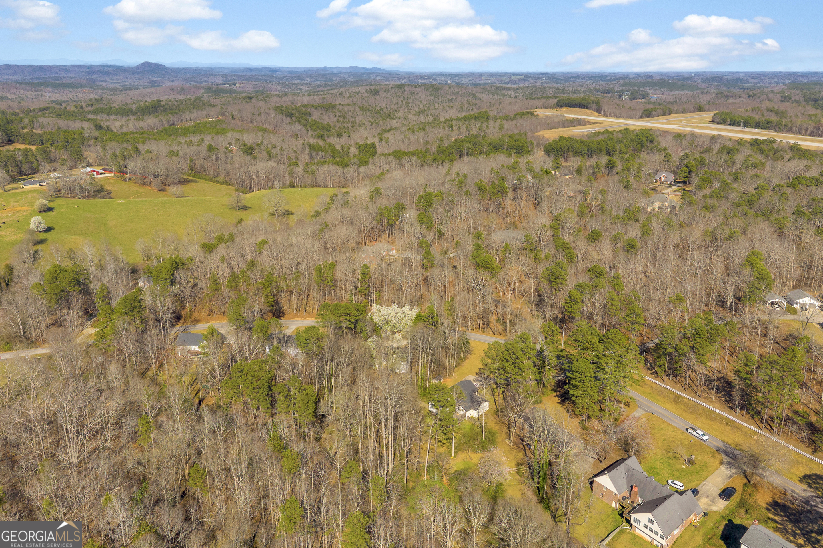 694 Lovers Lane Property Photo 15