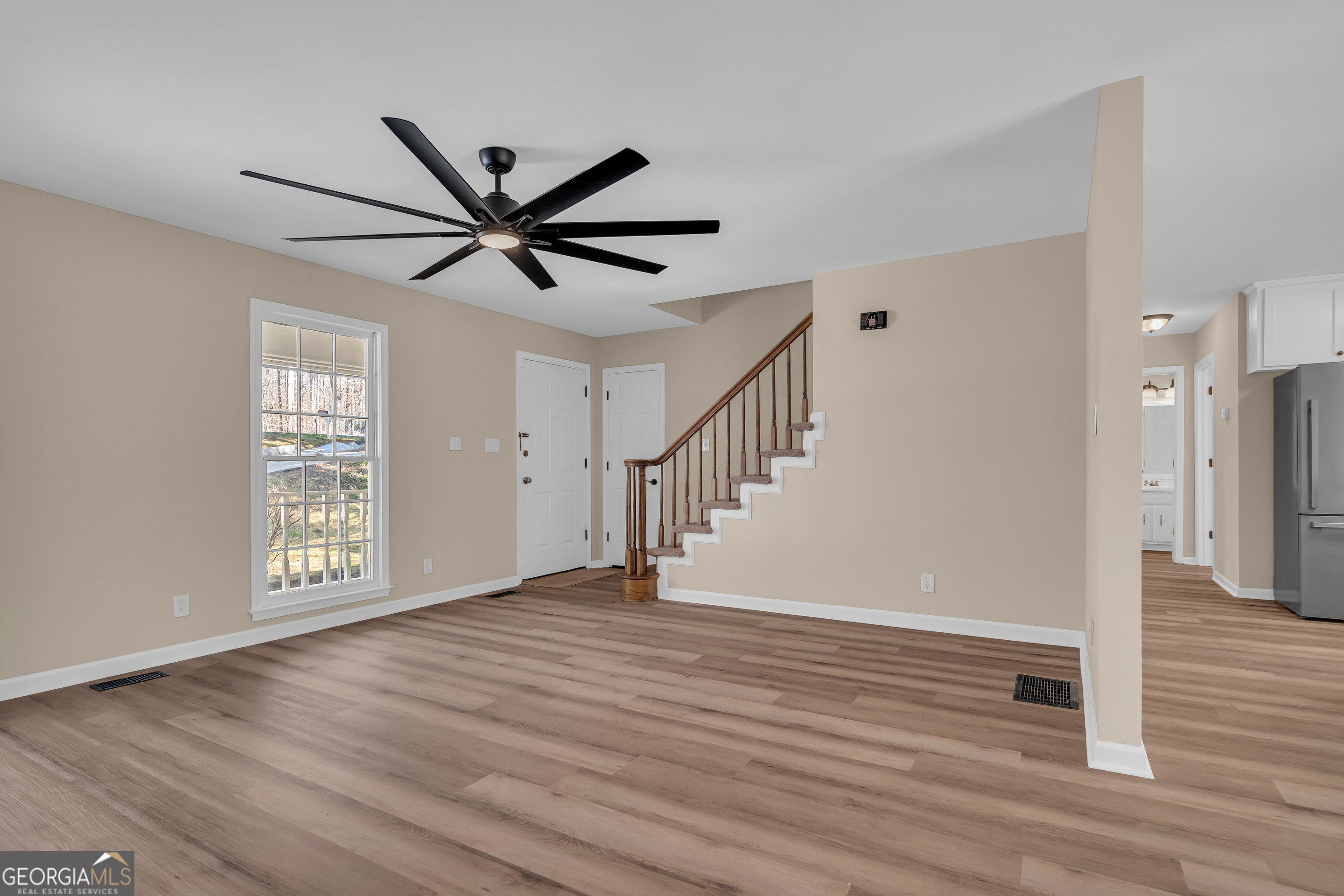 694 Lovers Lane Property Photo 23