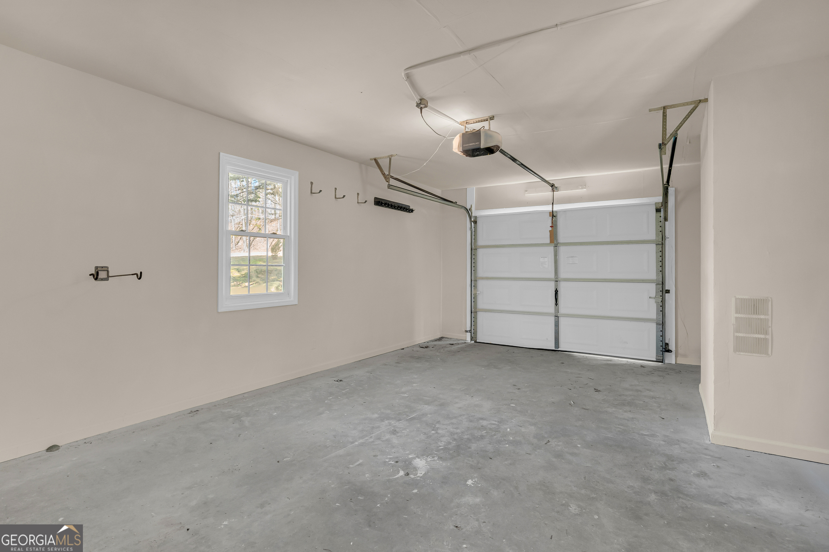694 Lovers Lane Property Photo 37