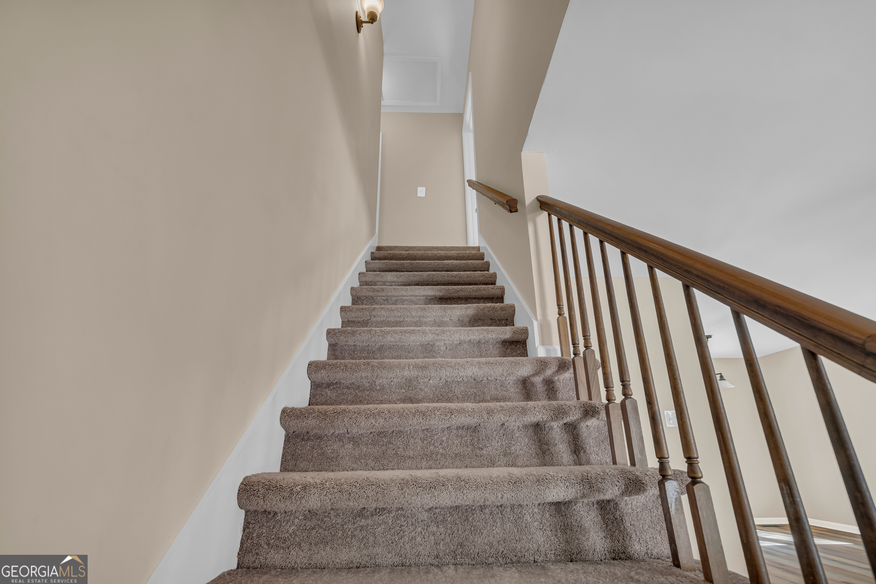 694 Lovers Lane Property Photo 39