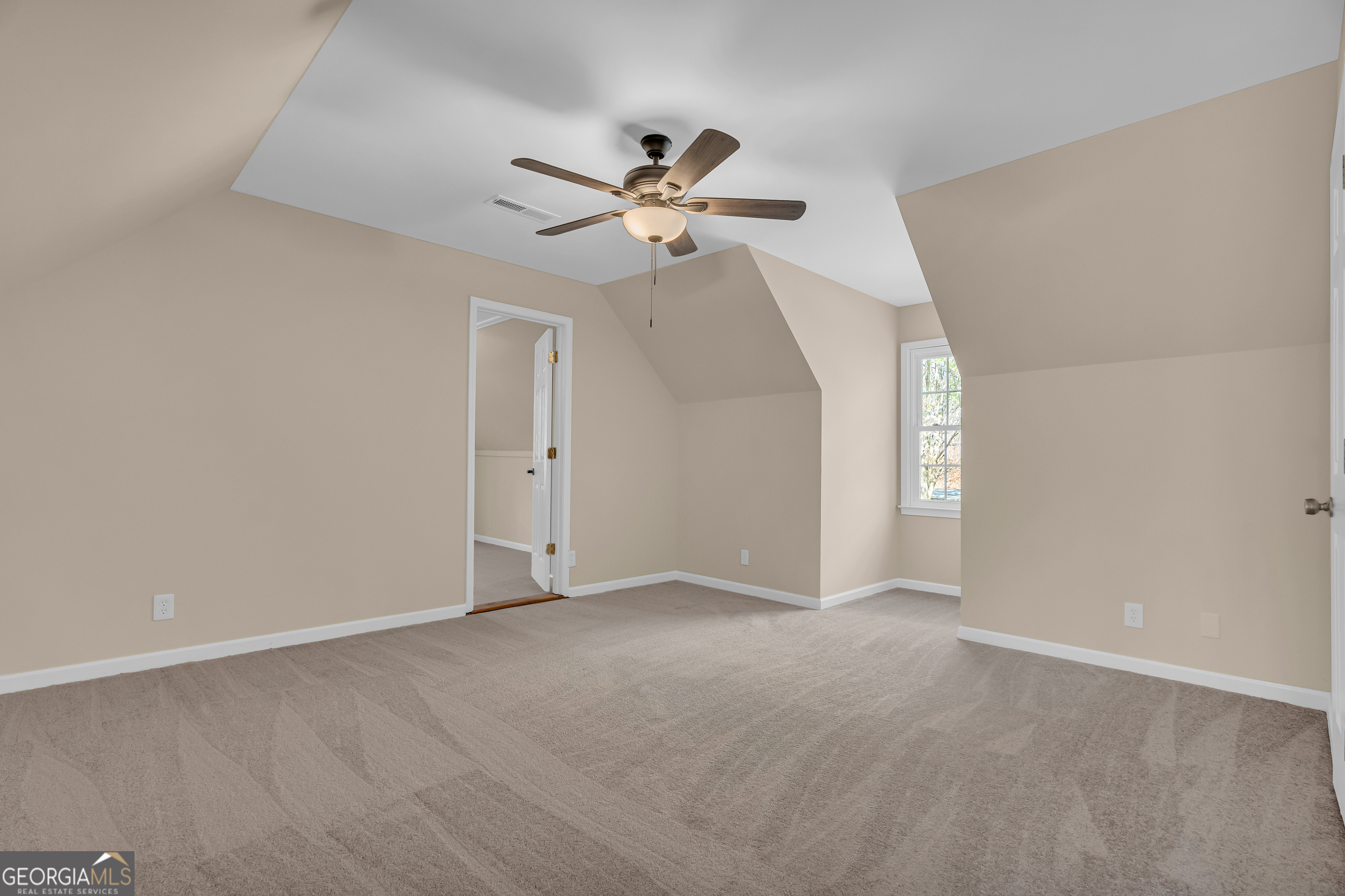 694 Lovers Lane Property Photo 40