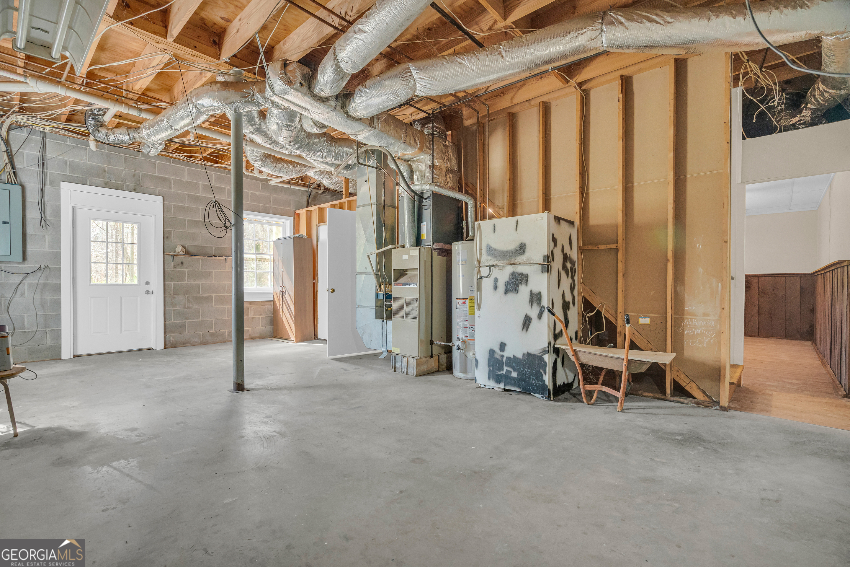 694 Lovers Lane Property Photo 48