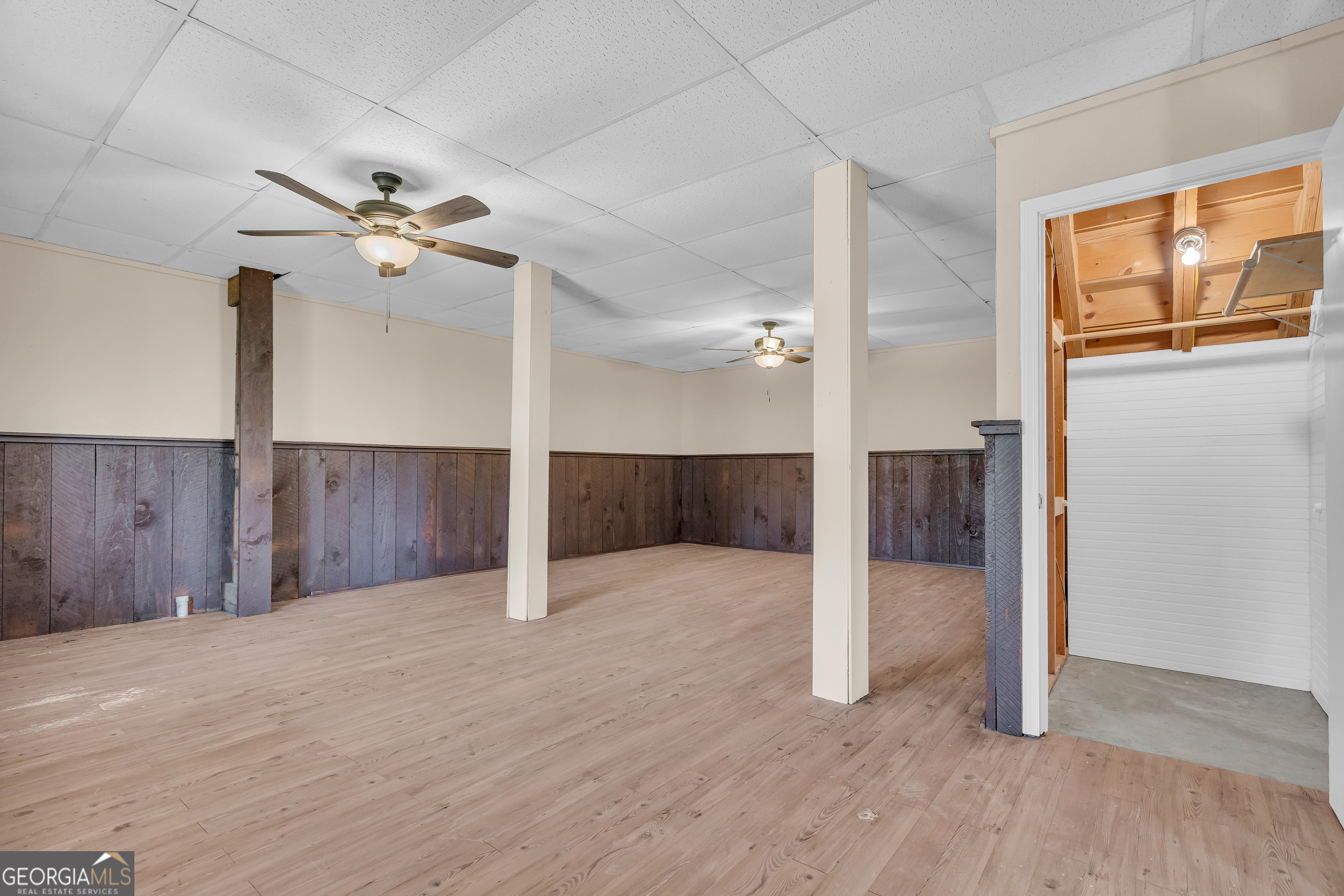 694 Lovers Lane Property Photo 50