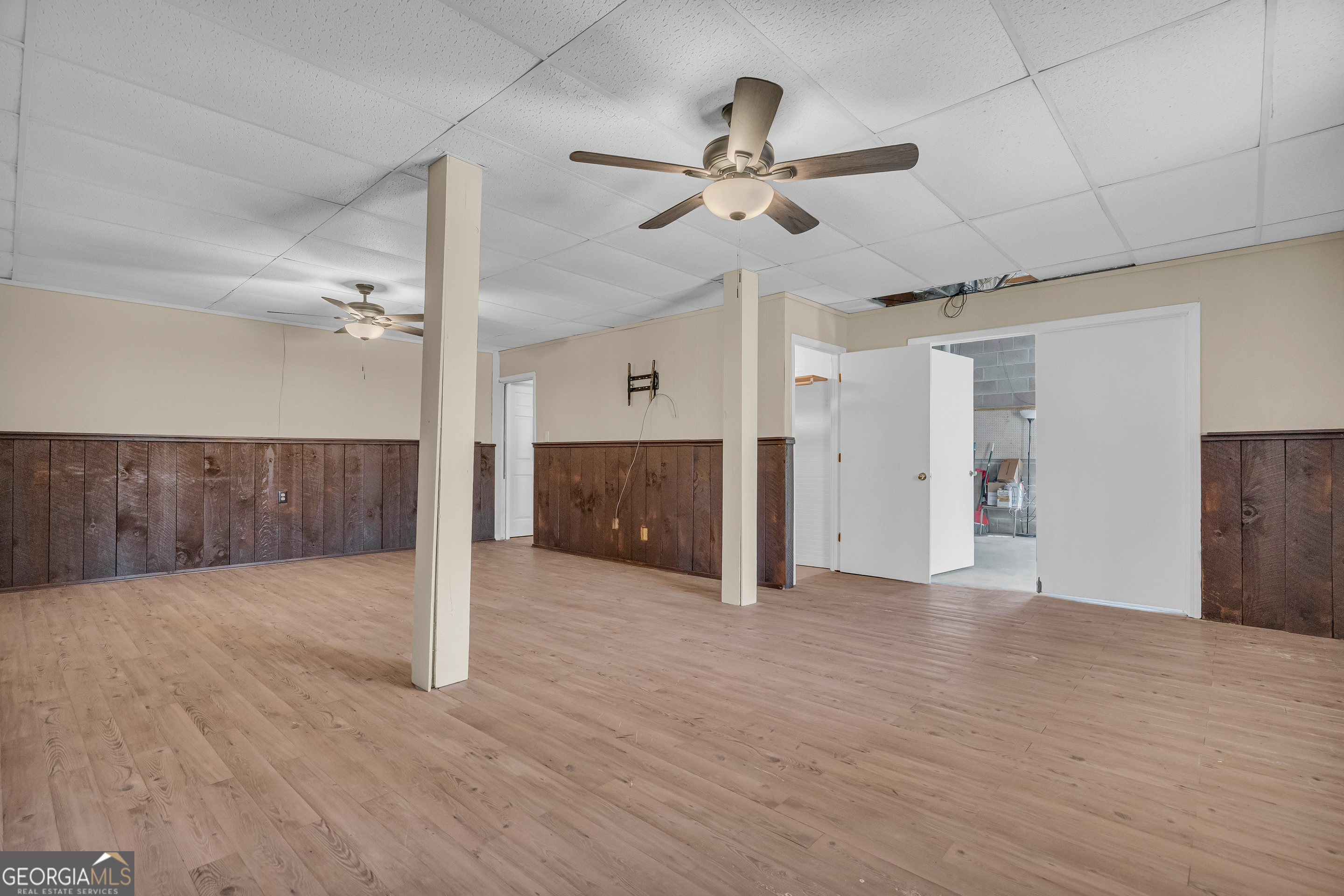 694 Lovers Lane Property Photo 51