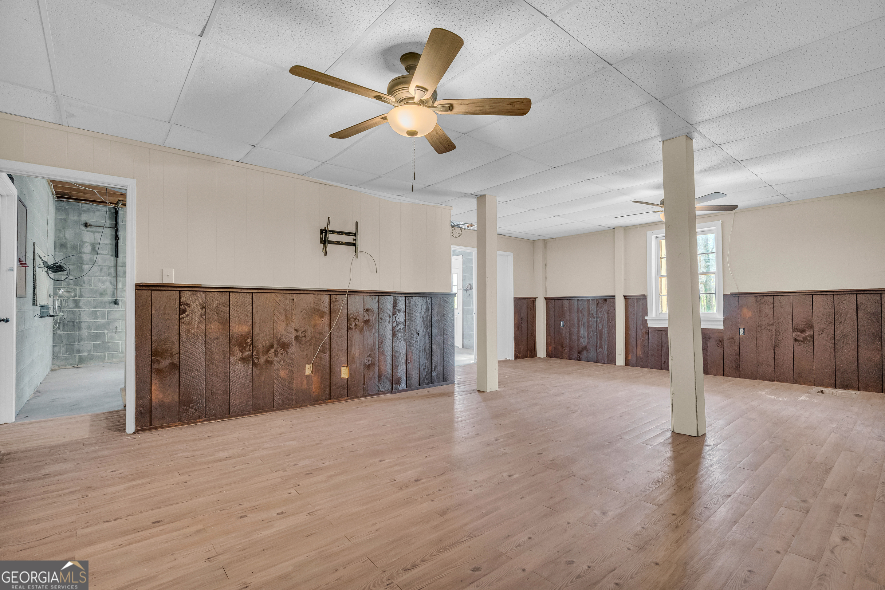 694 Lovers Lane Property Photo 52