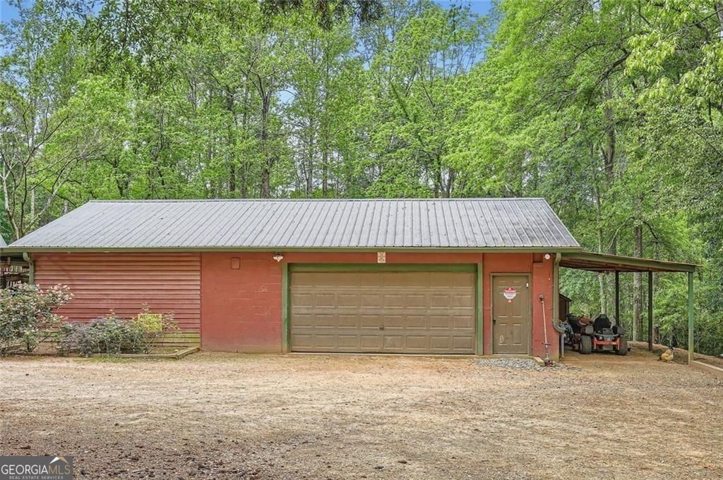 5419 Tyree Road Property Photo 5