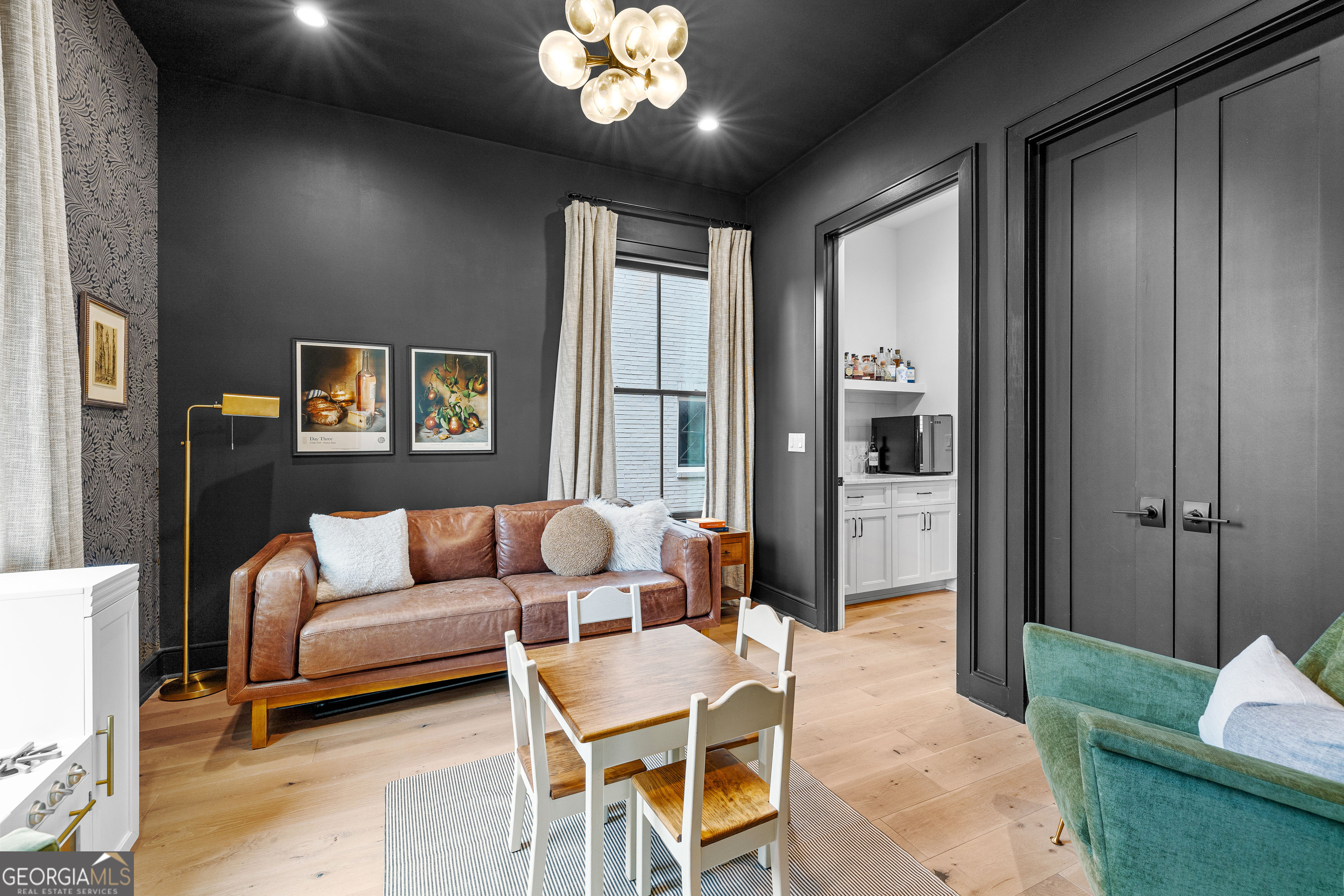 145 3rd Street Property Photo 16