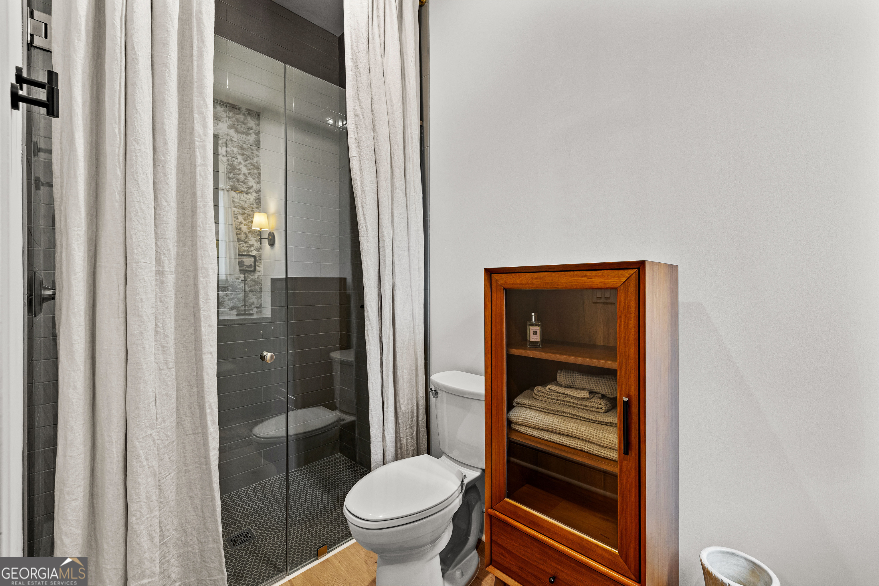 145 3rd Street Property Photo 17