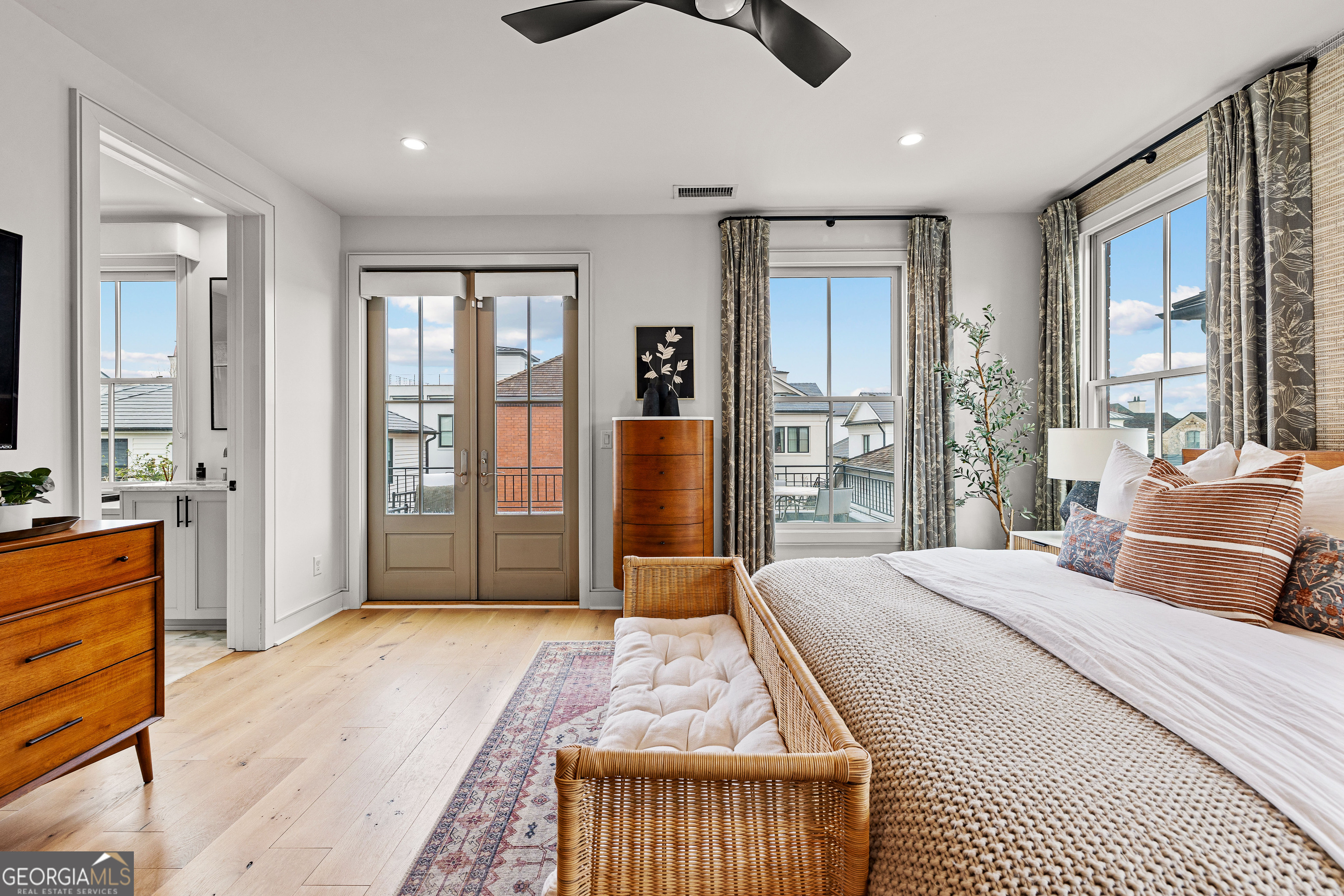 145 3rd Street Property Photo 20
