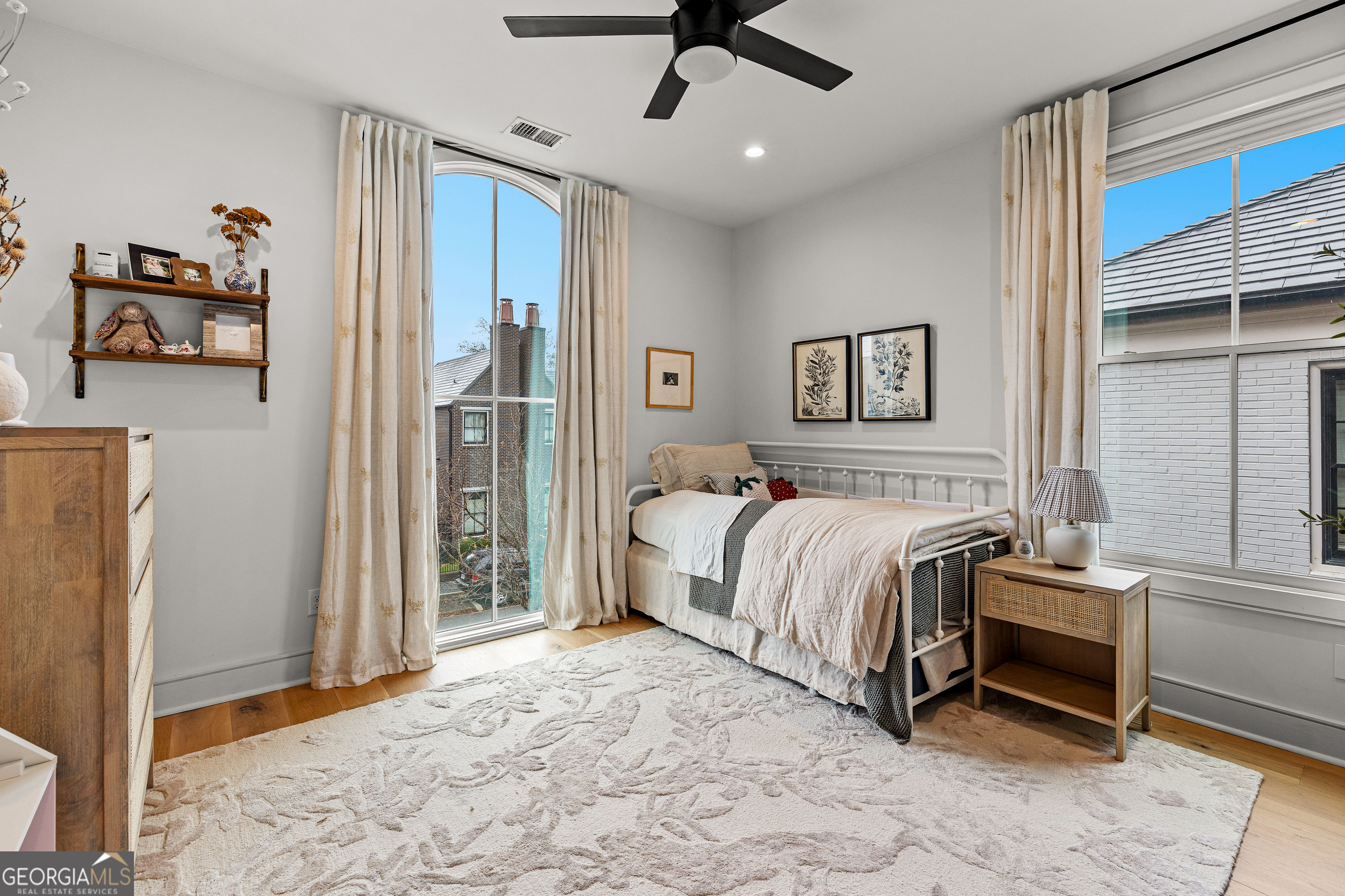 145 3rd Street Property Photo 32