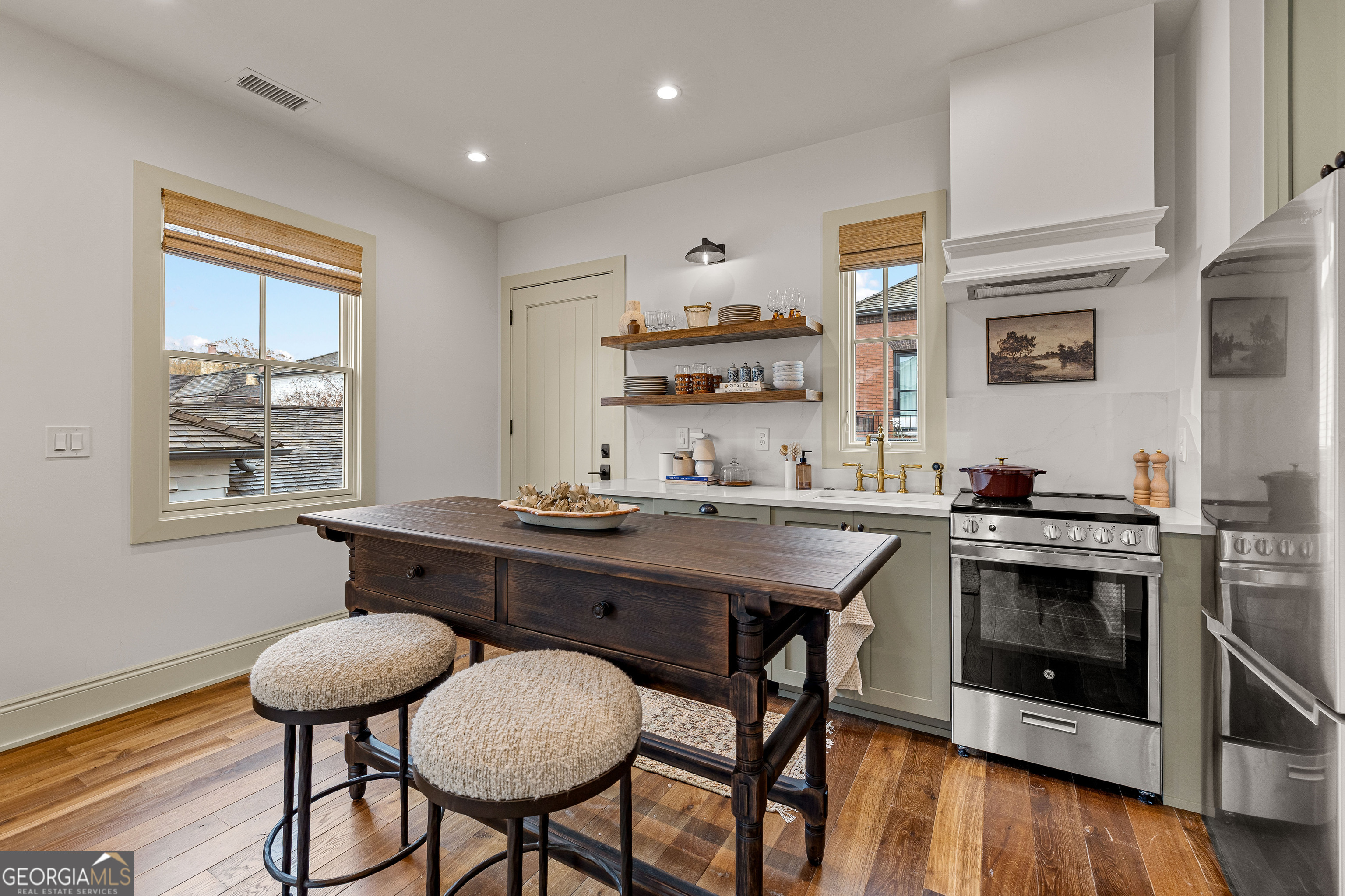 145 3rd Street Property Photo 49
