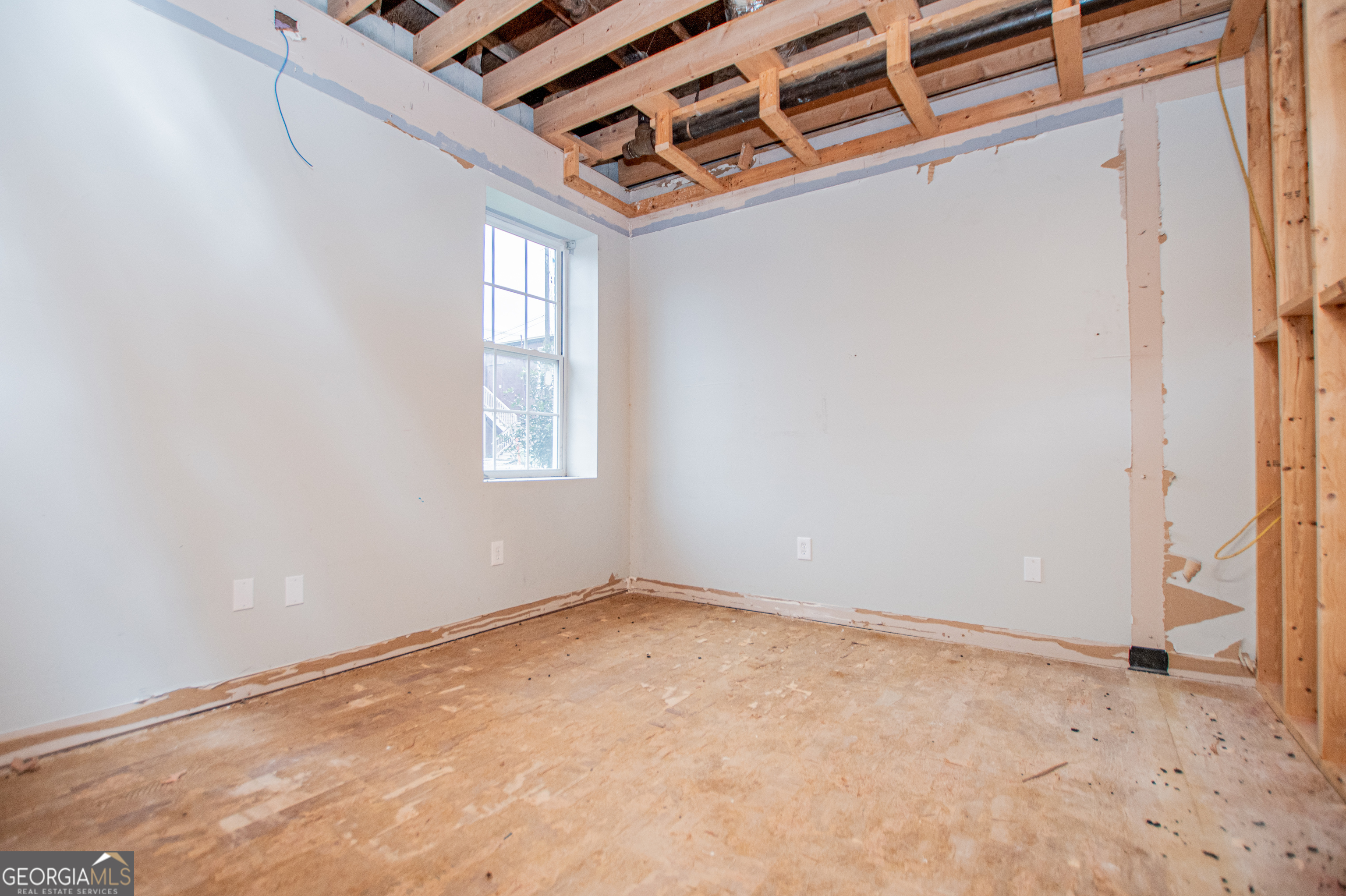 105 E Church Street Property Photo 17