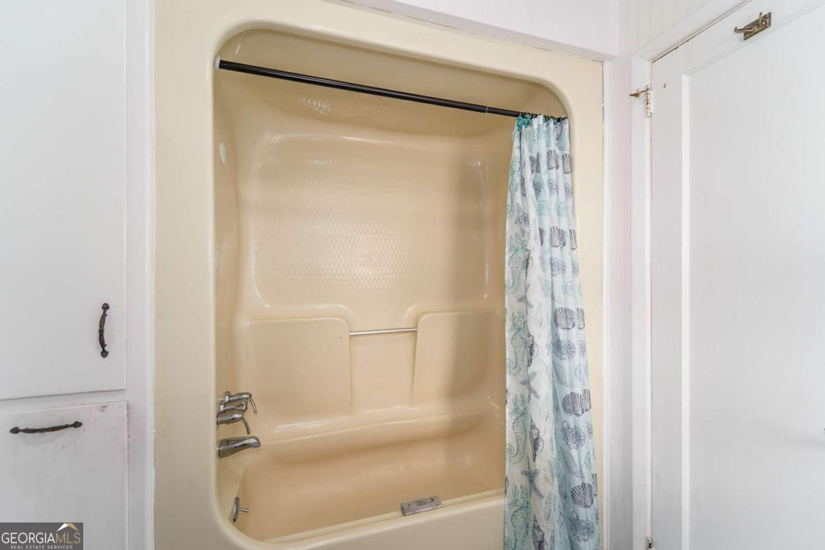 701 Van Streat Property Photo 15