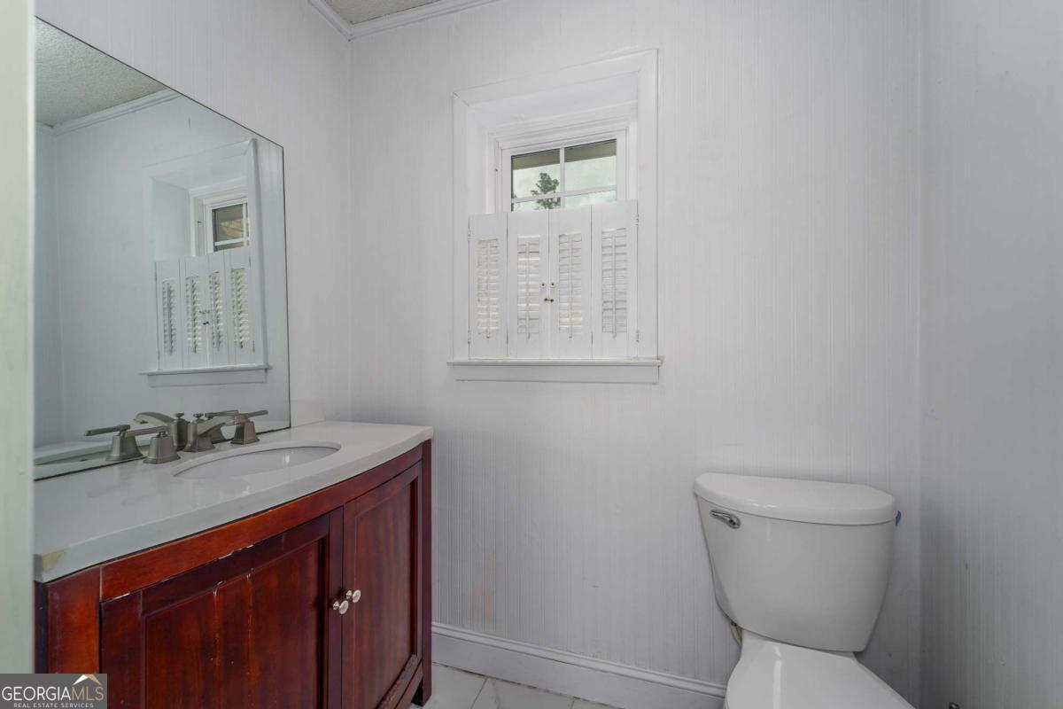701 Van Streat Property Photo 16
