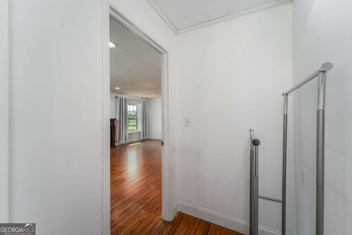 701 Van Streat Property Photo 17