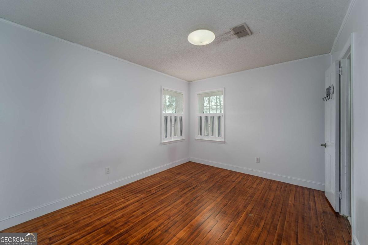 701 Van Streat Property Photo 20