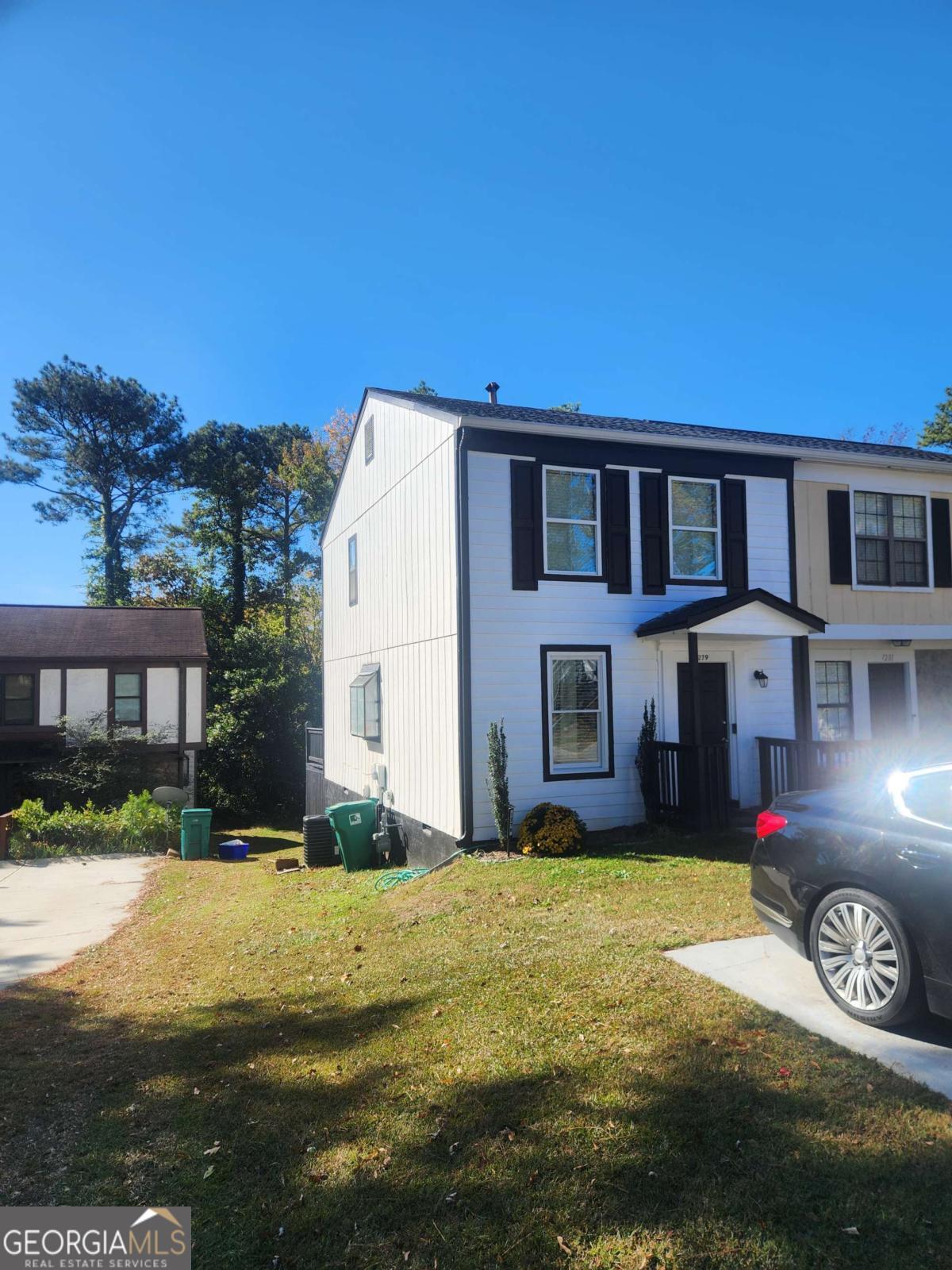 1279 Ridgecrest Lane Se Property Photo 2
