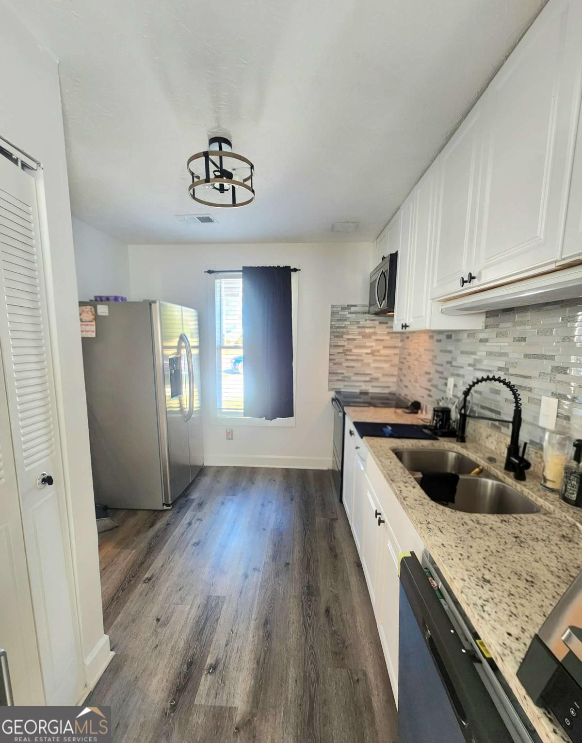 1279 Ridgecrest Lane Se Property Photo 6