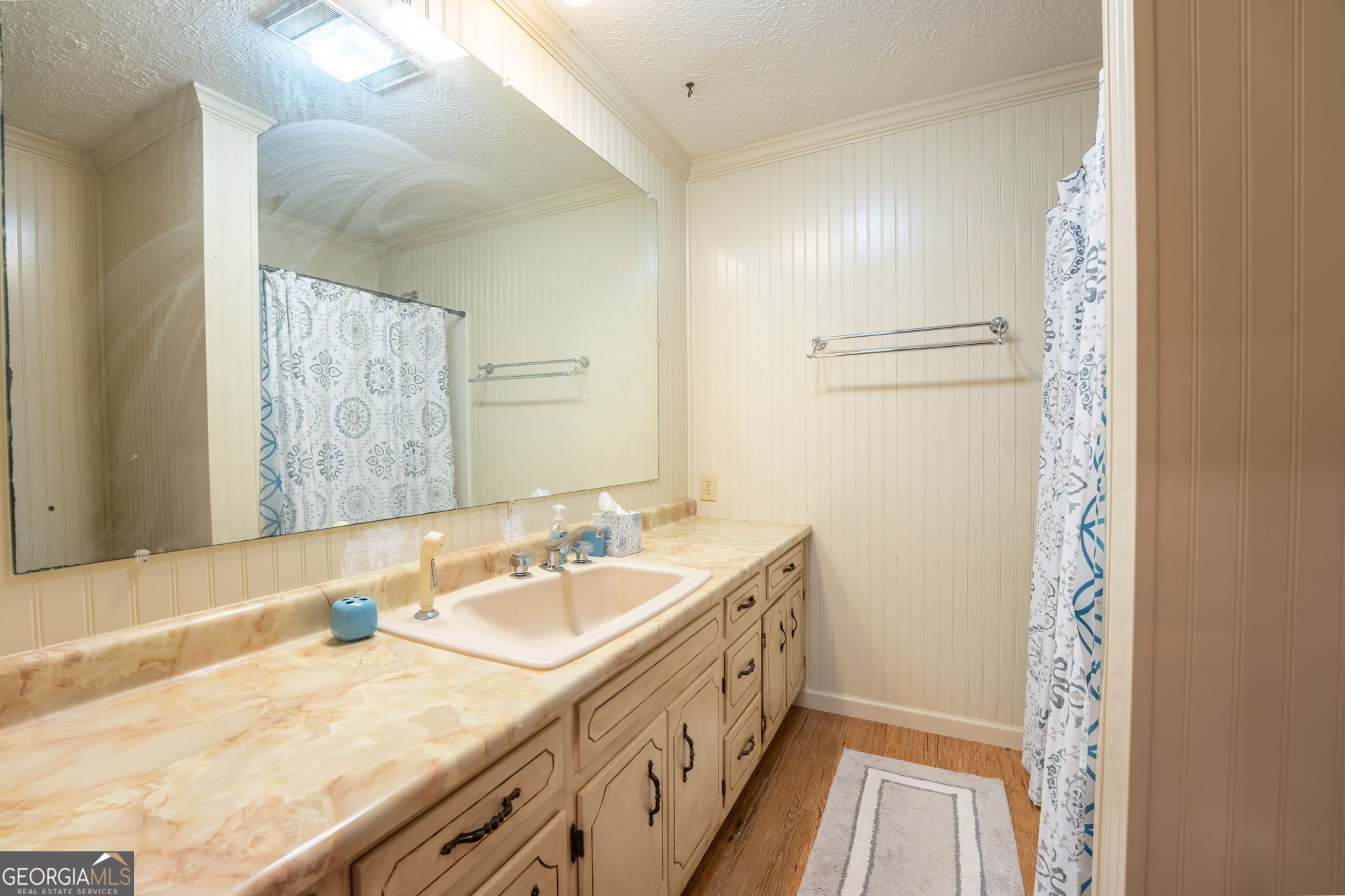 375 Western Way Property Photo 7