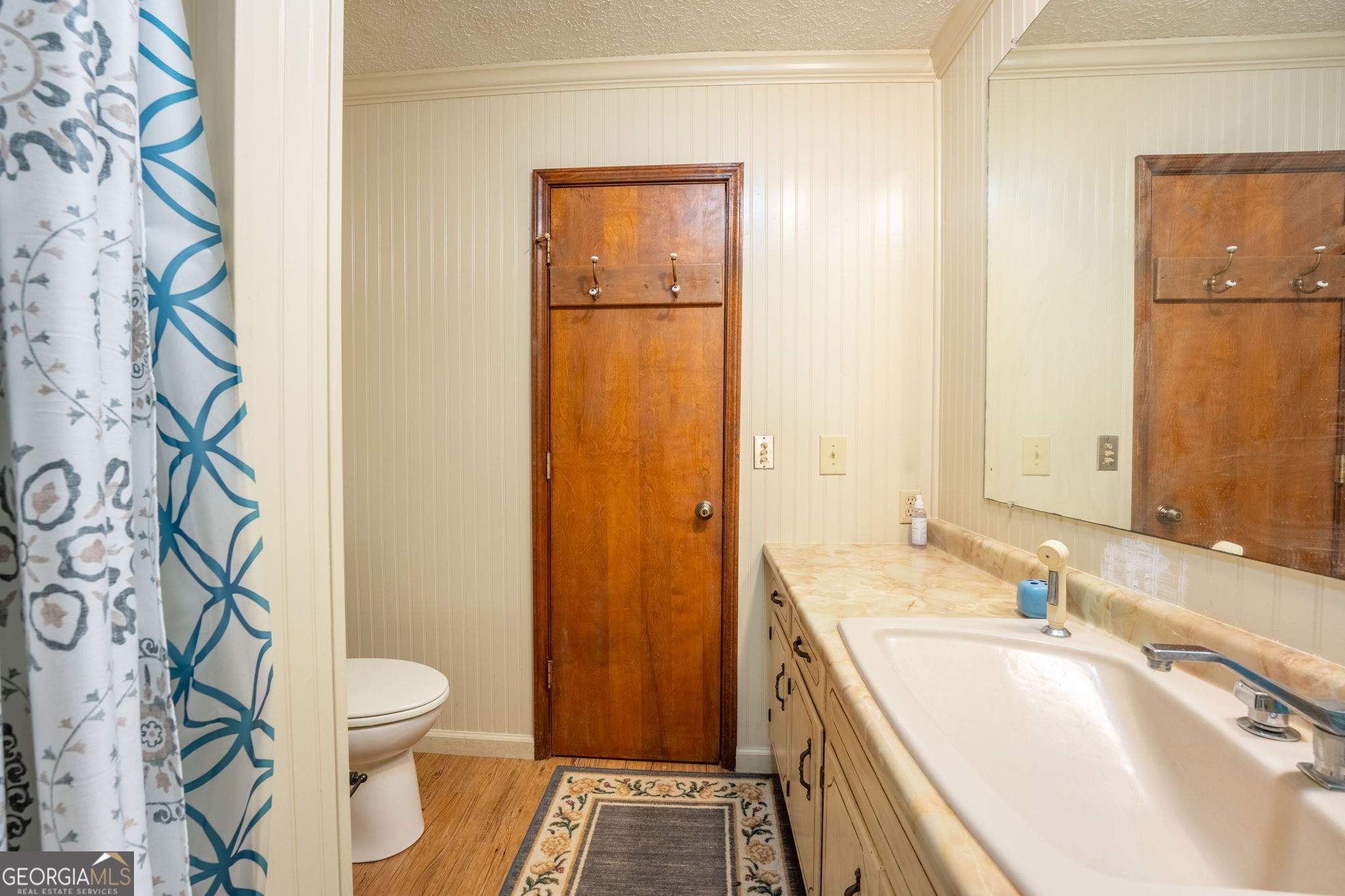 375 Western Way Property Photo 8