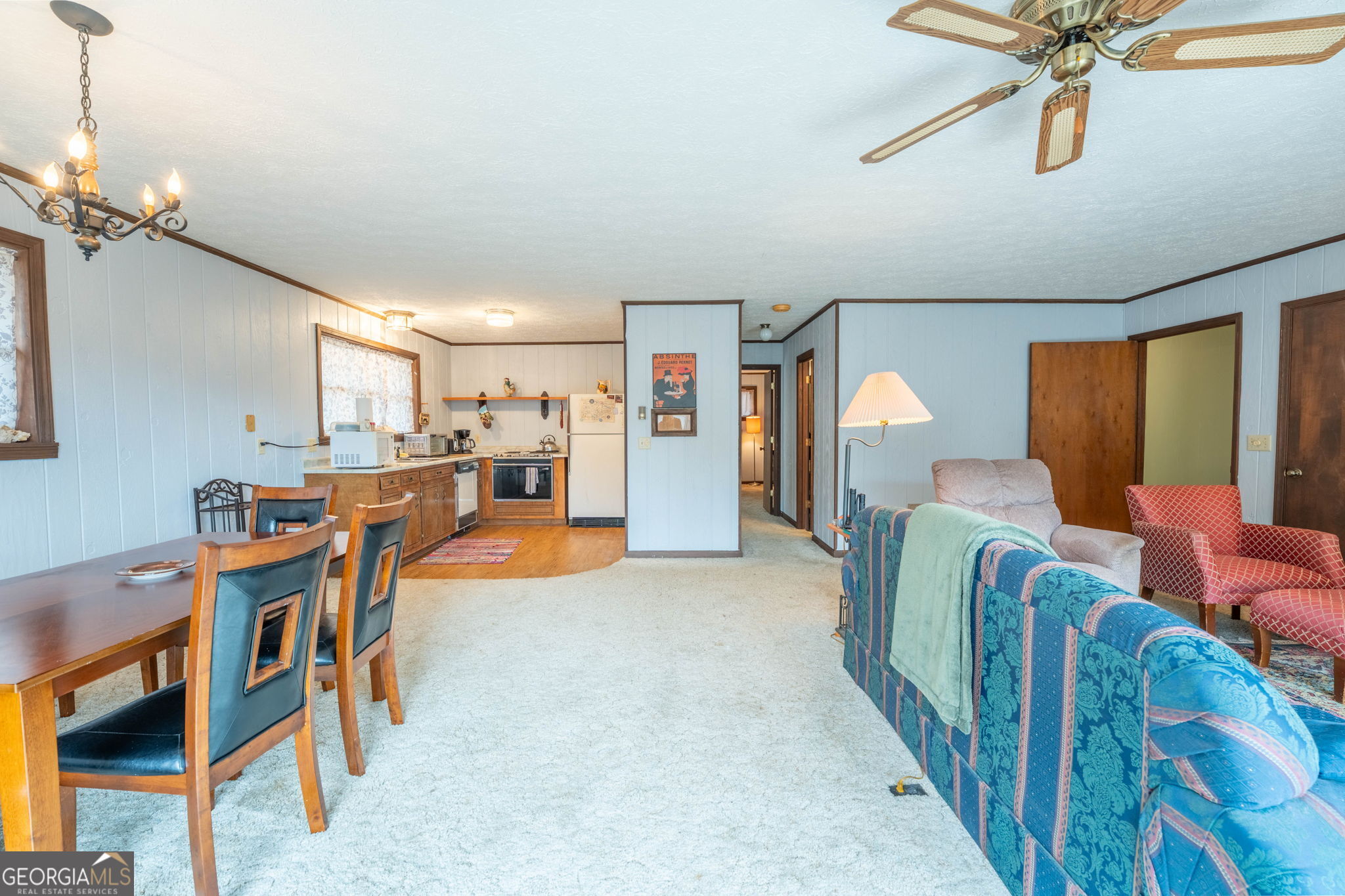 375 Western Way Property Photo 14