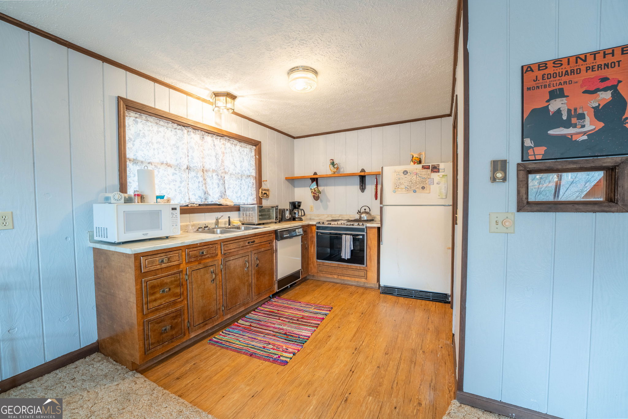 375 Western Way Property Photo 16