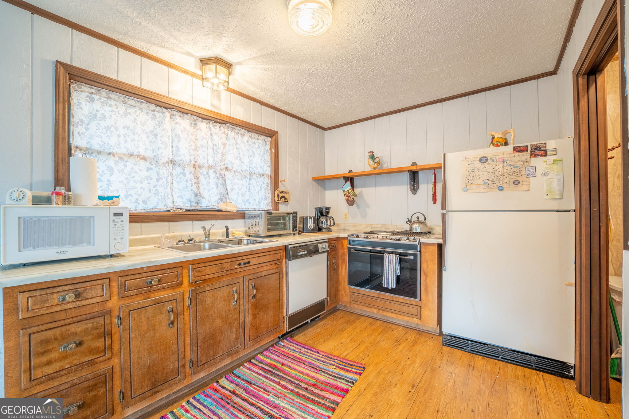 375 Western Way Property Photo 17