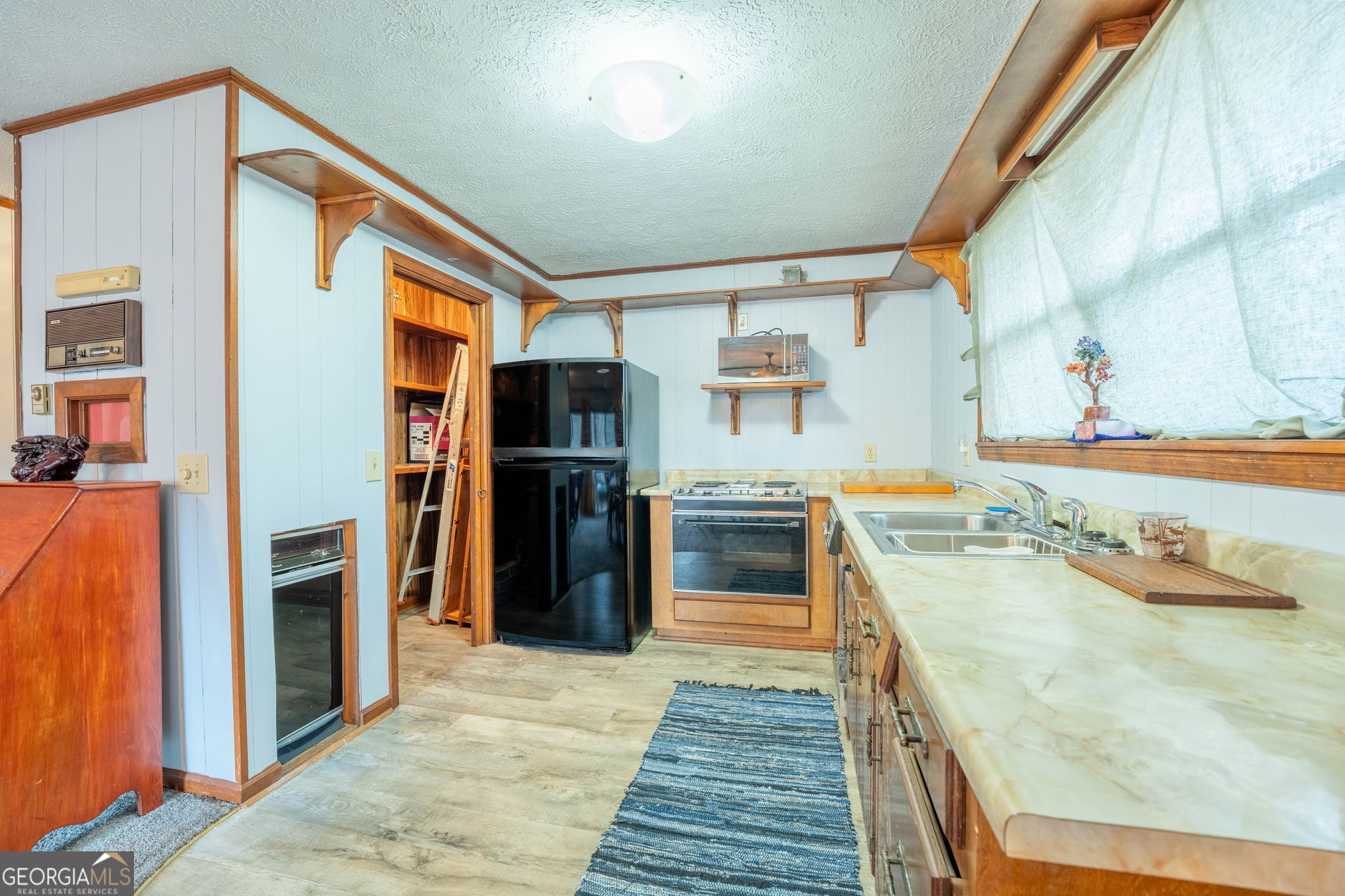 375 Western Way Property Photo 30