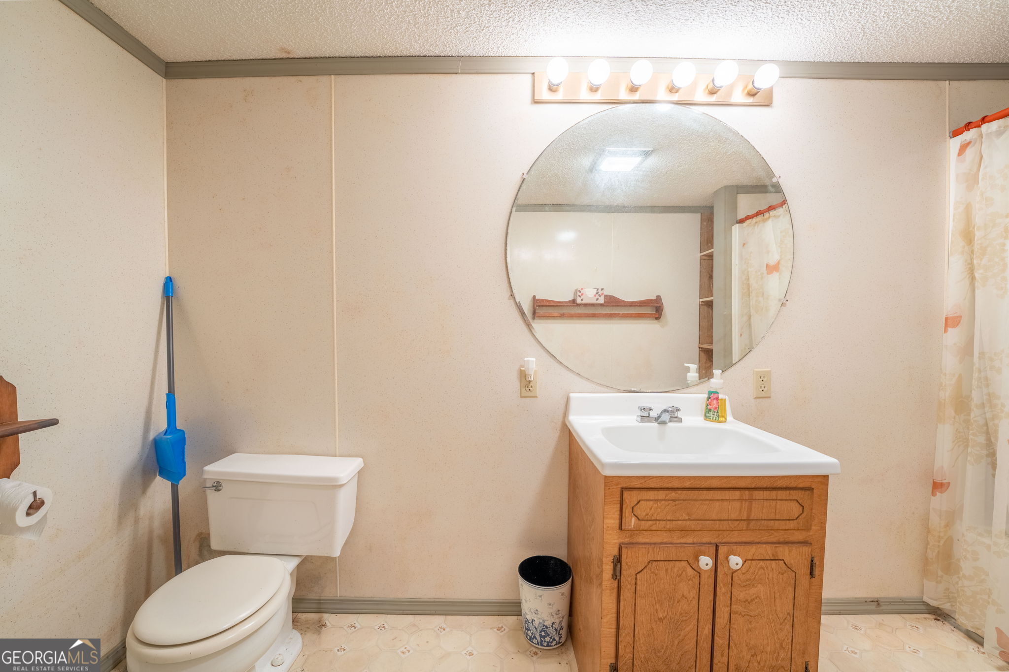 375 Western Way Property Photo 32