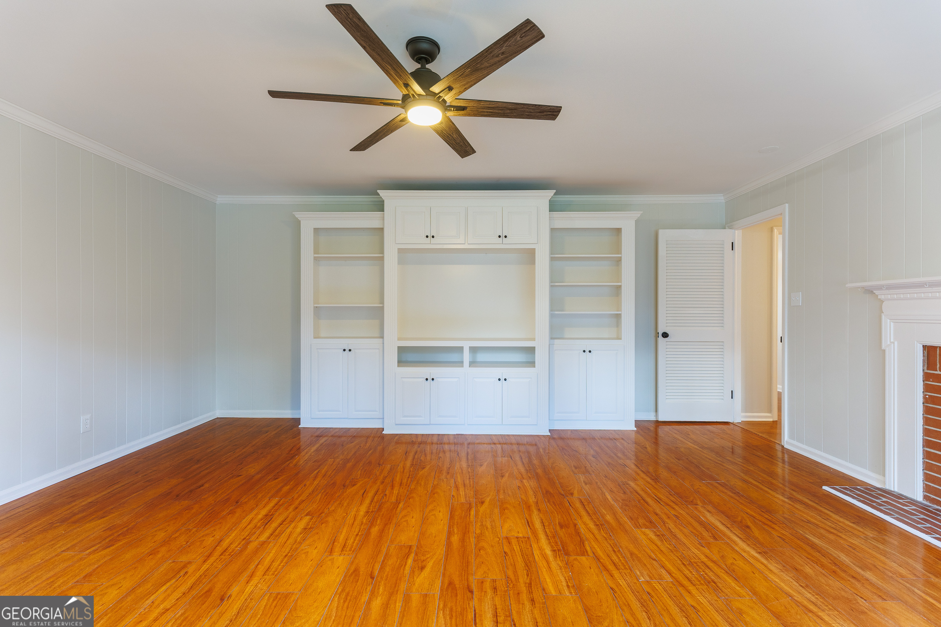 2307 Riverhill Drive Property Photo 11