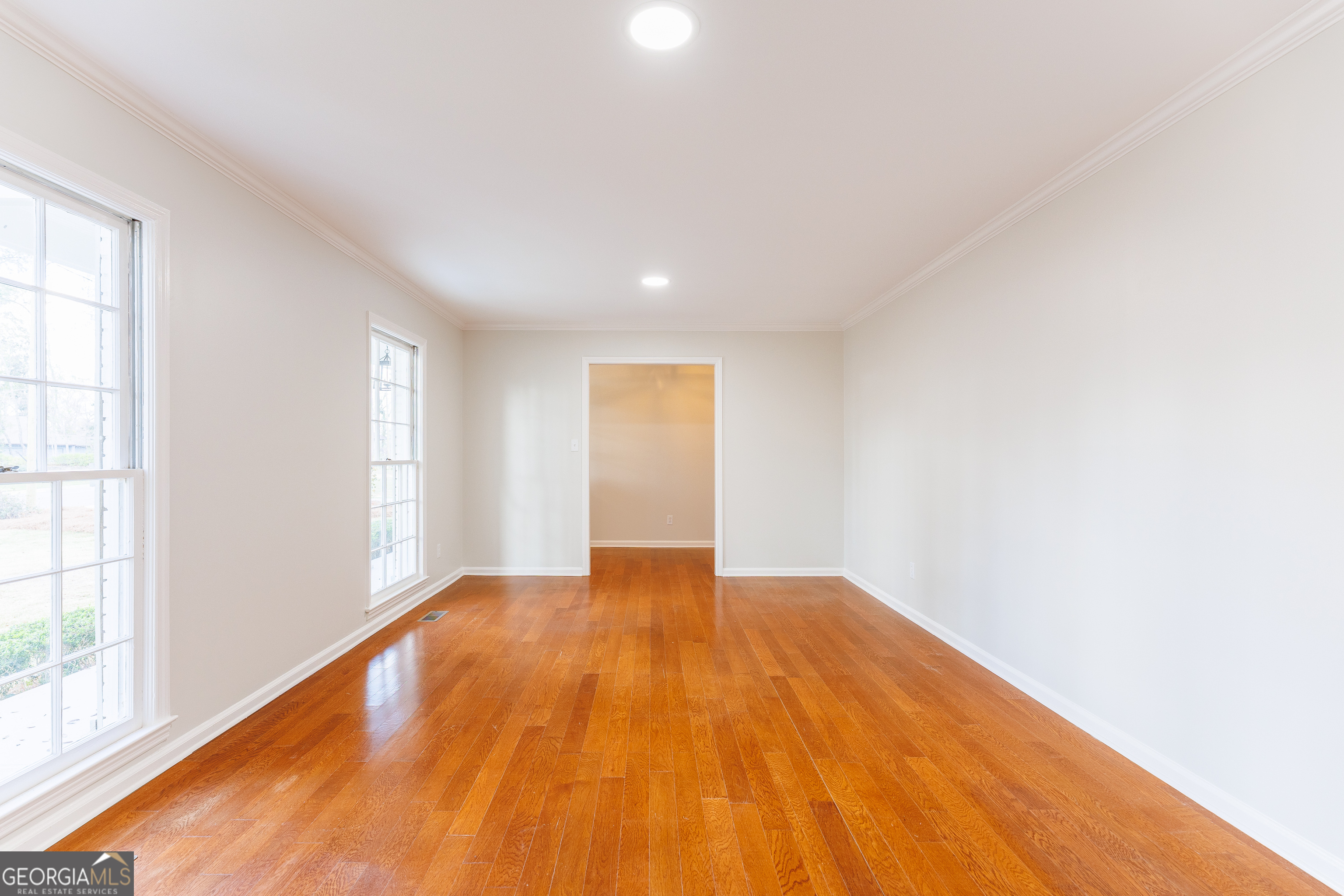 2307 Riverhill Drive Property Photo 13