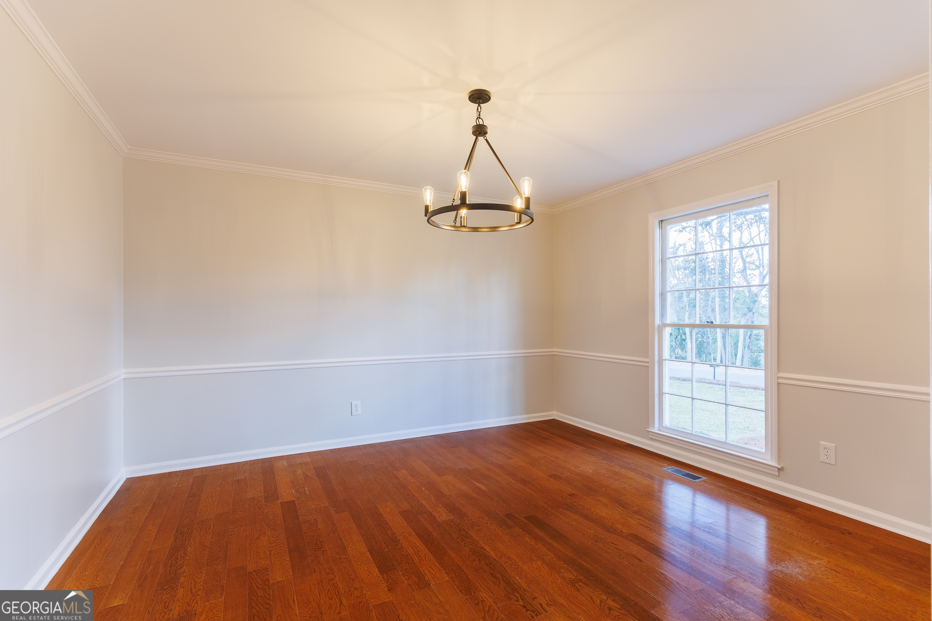 2307 Riverhill Drive Property Photo 14