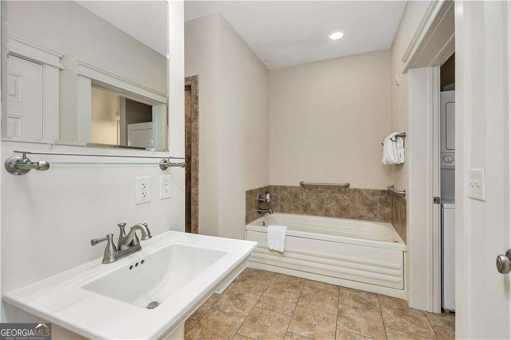 1015 Beachview Drive # 103 Property Photo 8