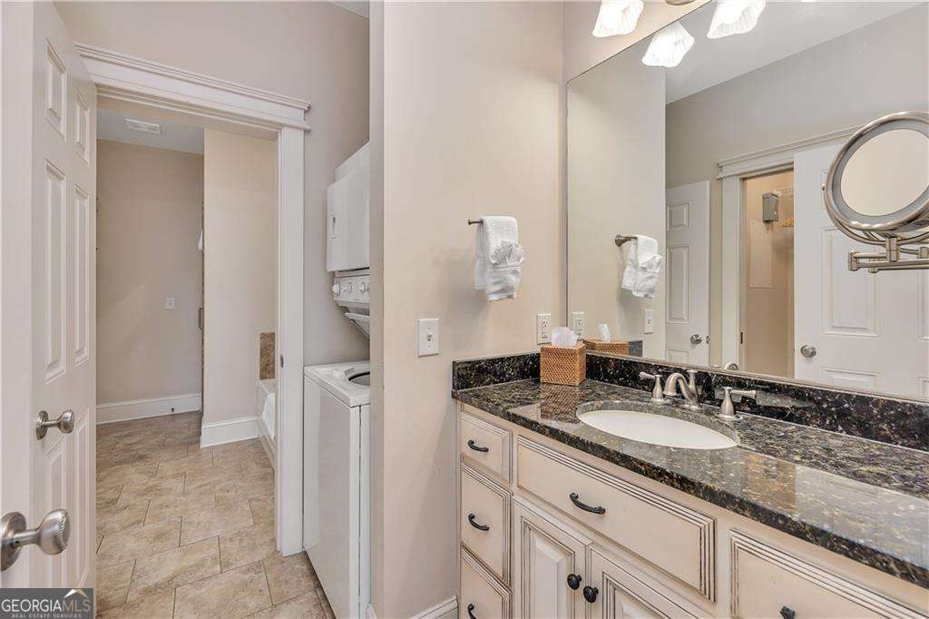 1015 Beachview Drive # 205 Property Photo 11