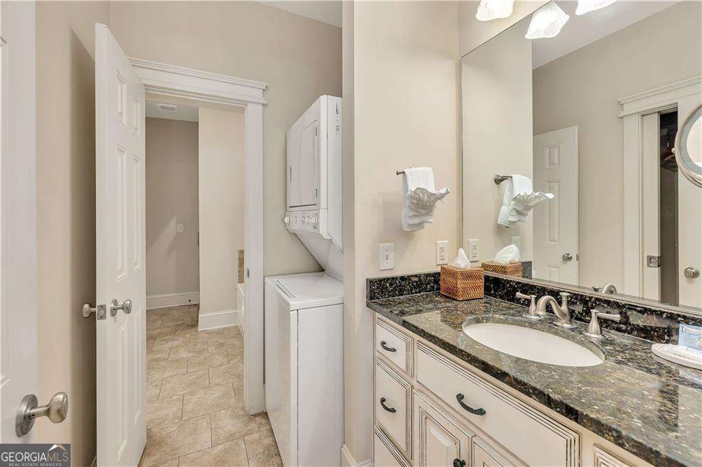 1015 Beachview Drive # 306 Property Photo 9