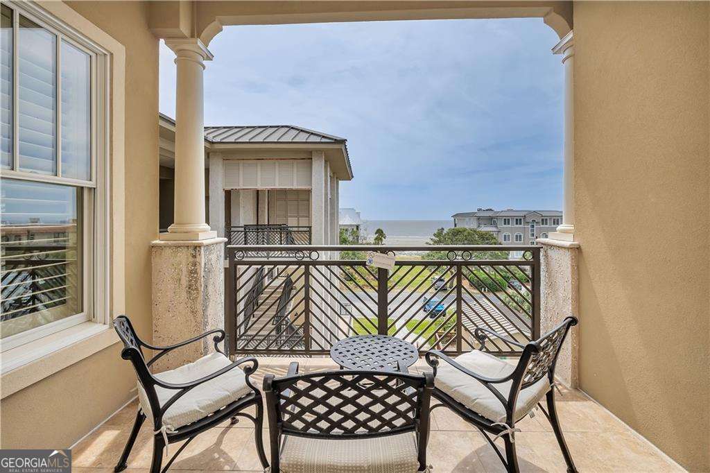 1015 Beachview Drive # 306 Property Photo 12