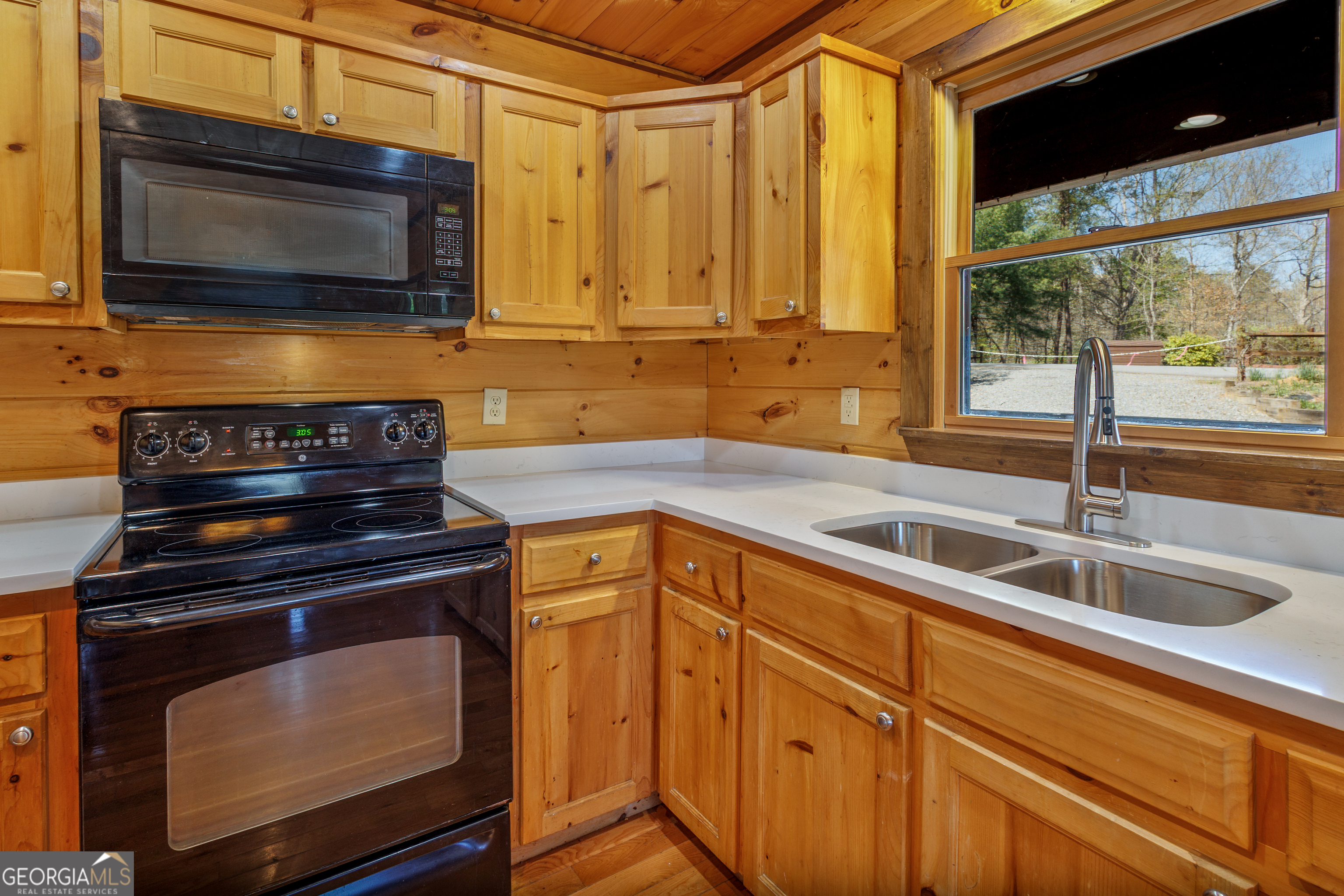 166 Dallas Lane Property Photo 6