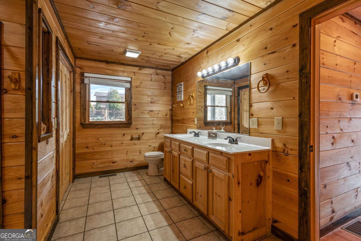 166 Dallas Lane Property Photo 16