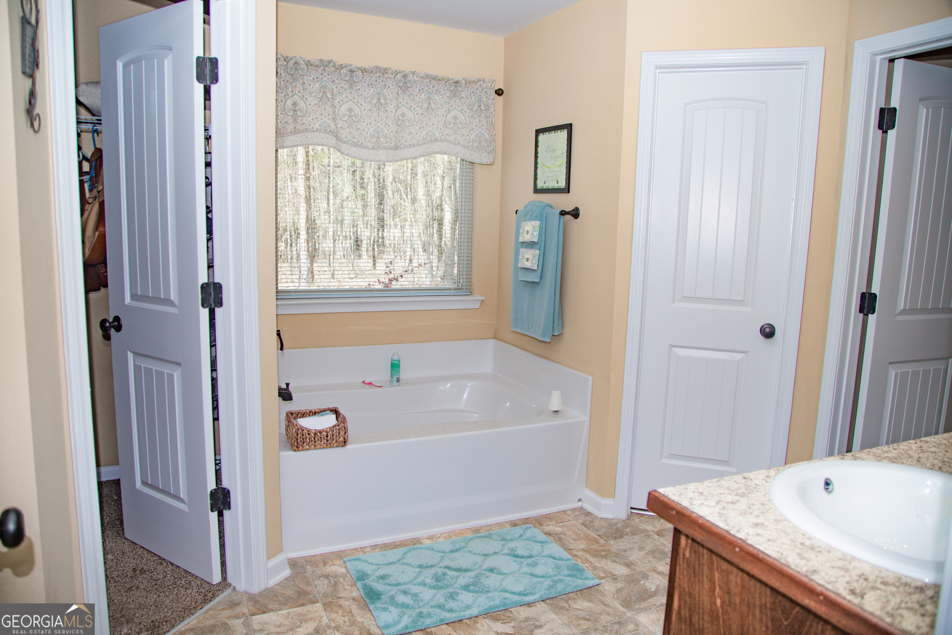 149 Bridle Path Property Photo 33