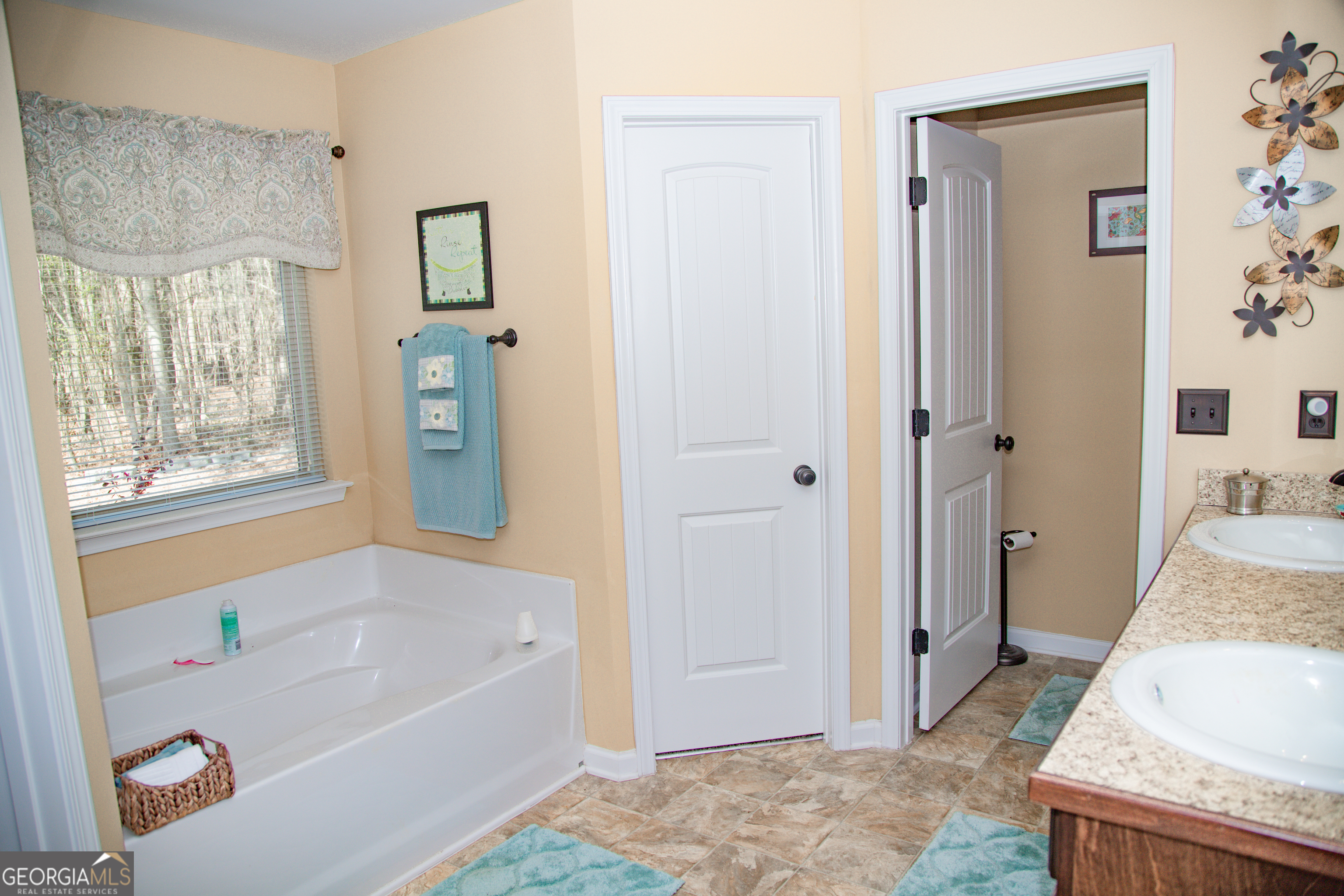 149 Bridle Path Property Photo 34
