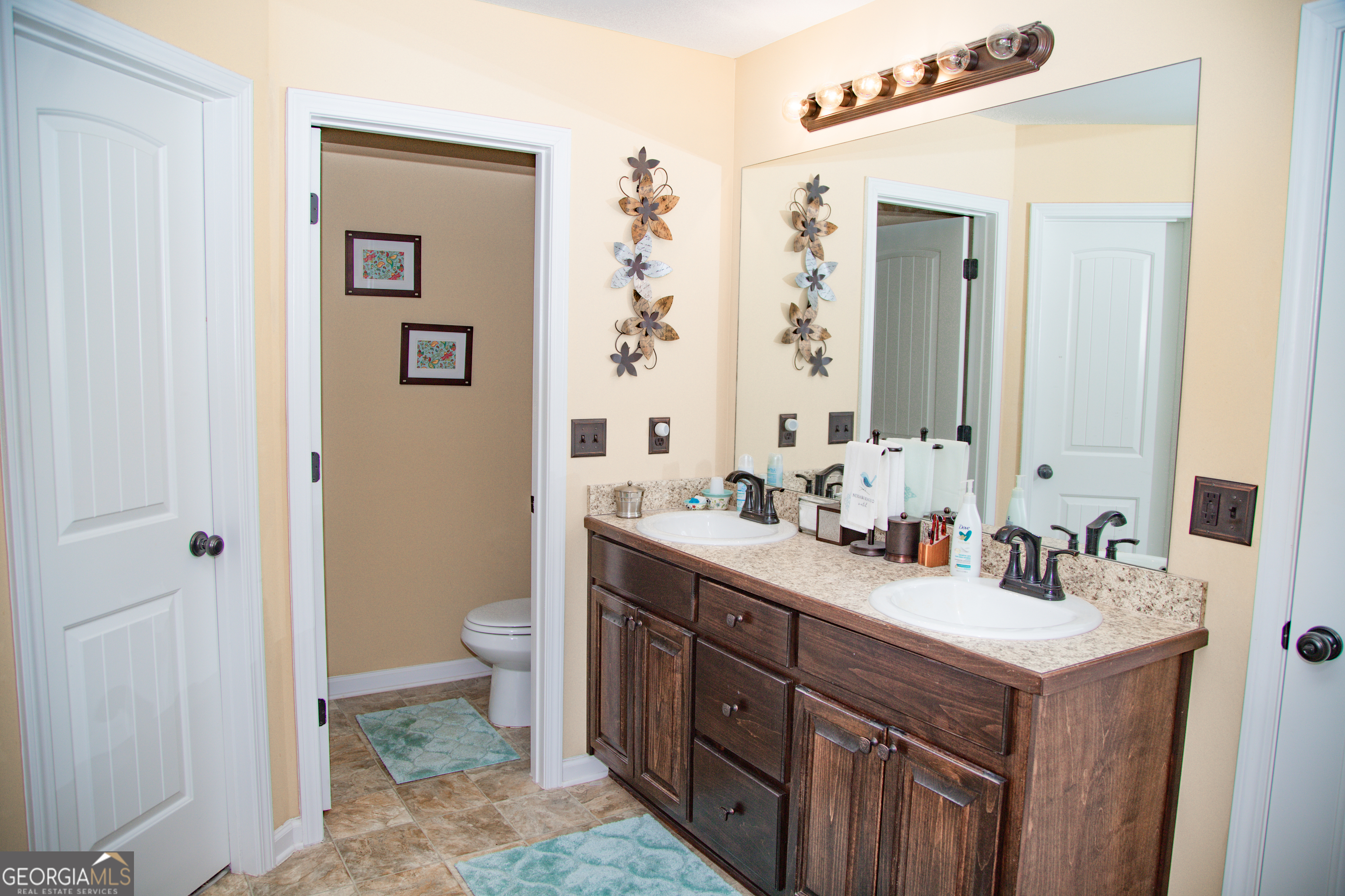 149 Bridle Path Property Photo 35