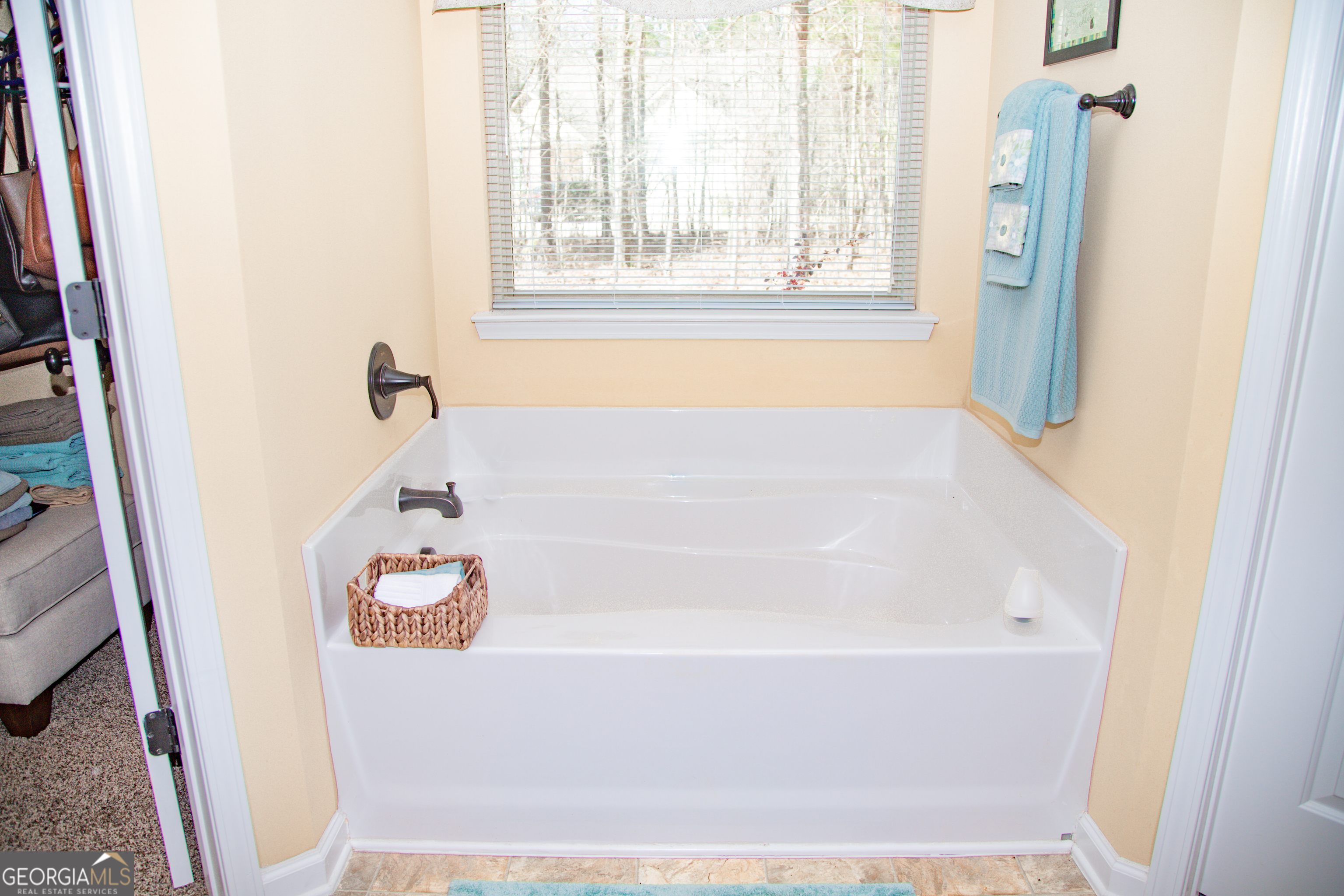 149 Bridle Path Property Photo 36