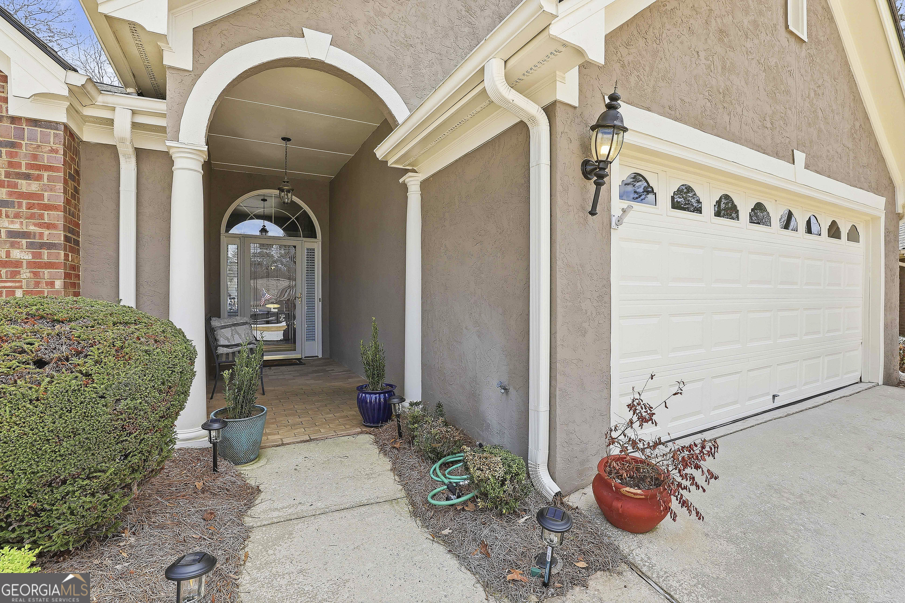 207 Masters Drive S Property Photo 5
