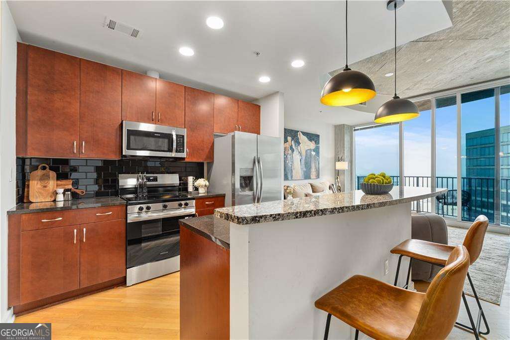 400 W Peachtree Street # 3214